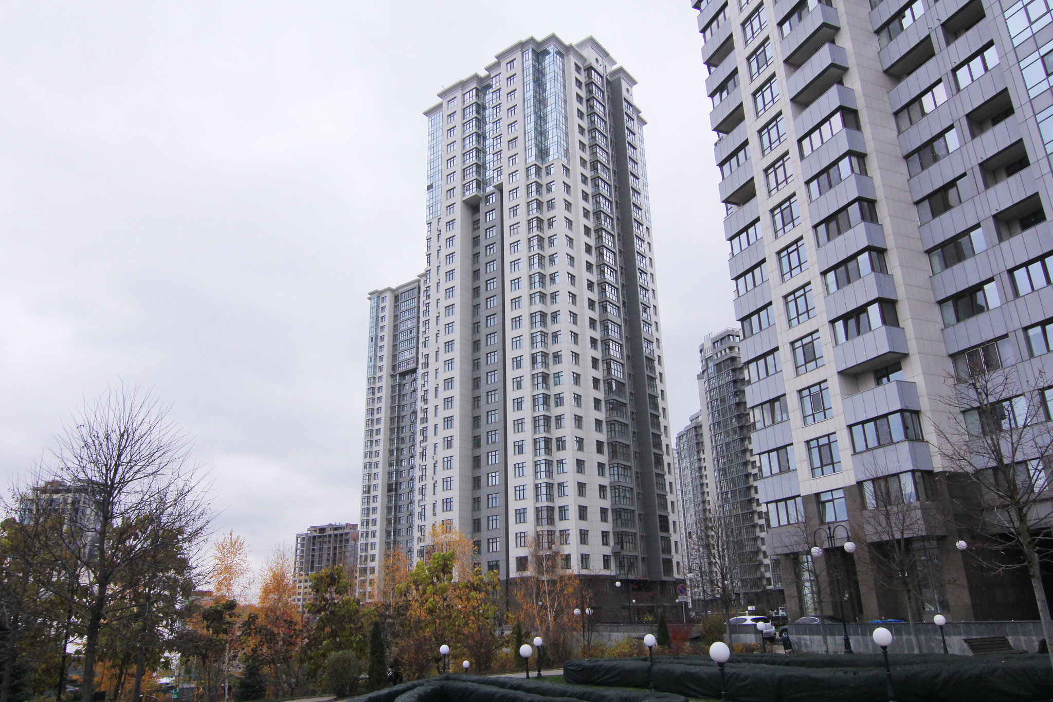 Продажа 4-комнатной квартиры 190 м², Михаила Драгомирова ул., 7