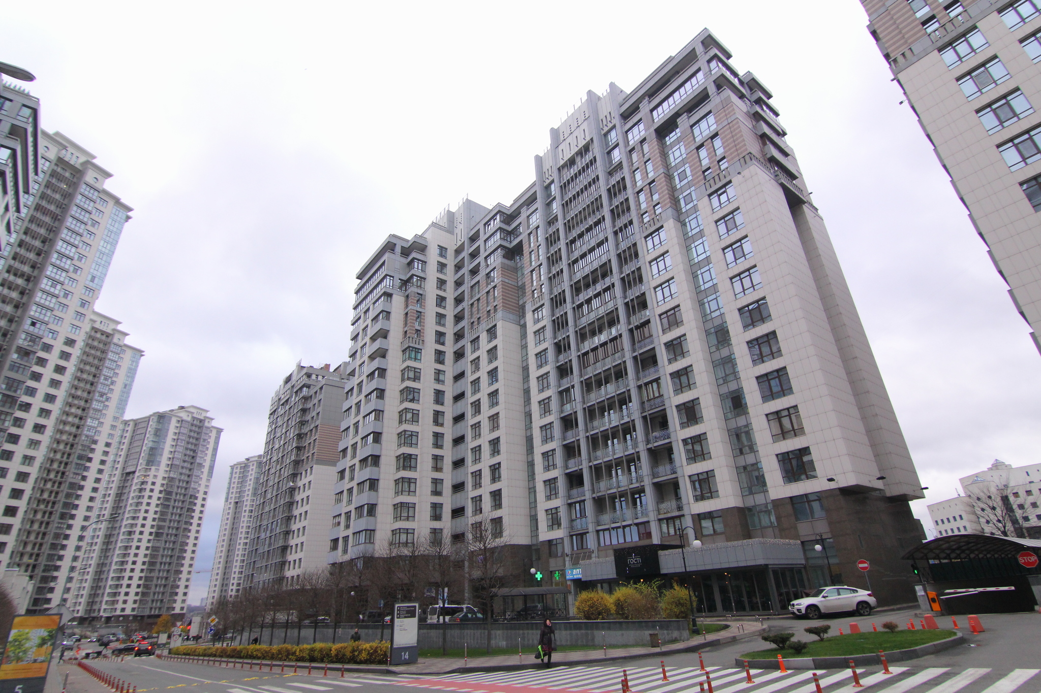 Продажа 2-комнатной квартиры 83 м², Михаила Драгомирова ул., 14