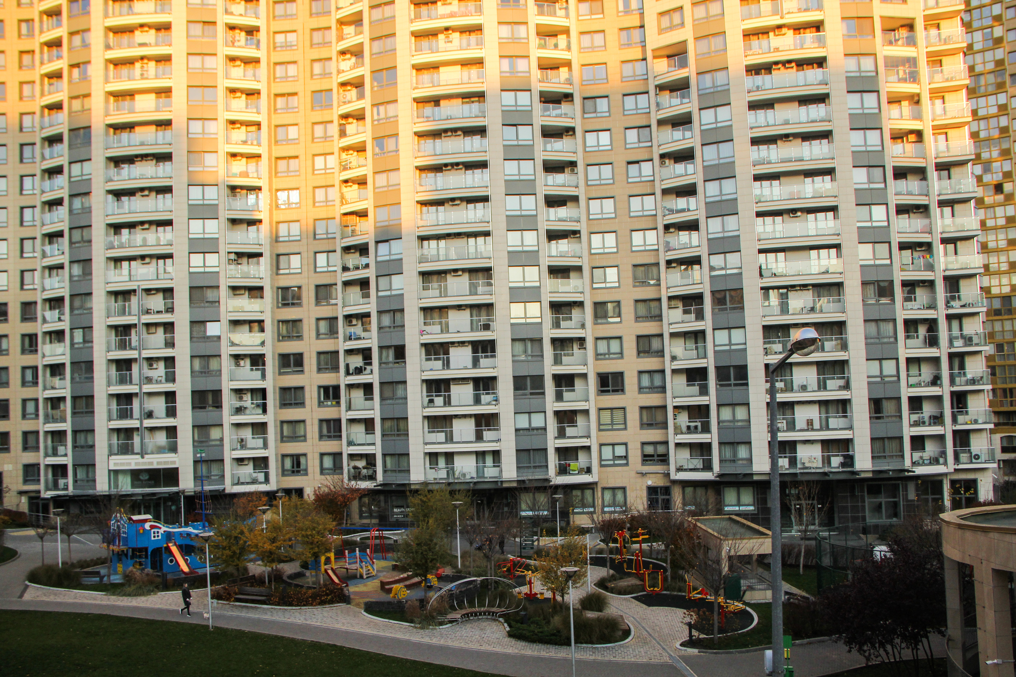 Киев, Голосеевская ул., 60