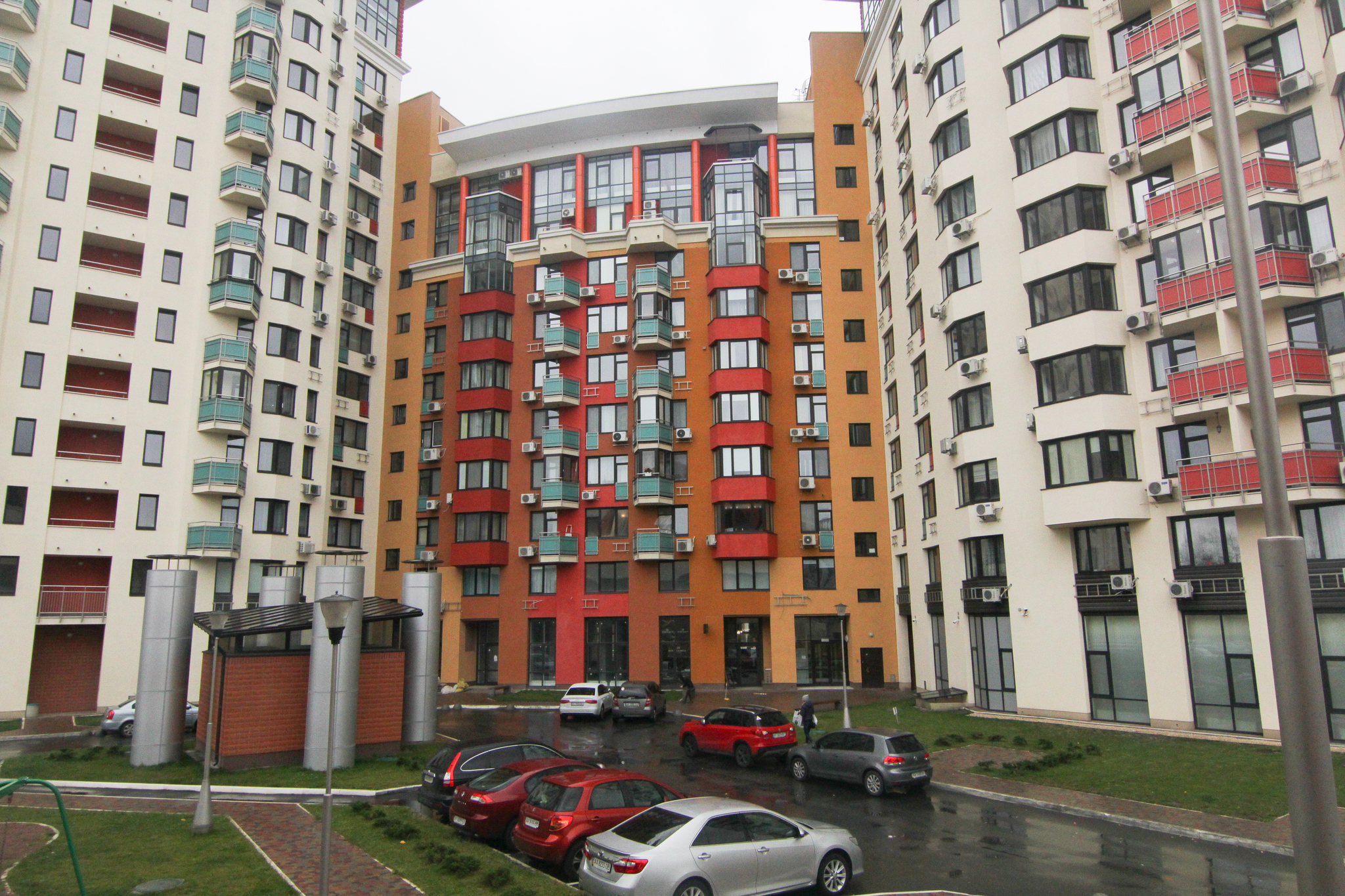 Київ, Ломоносова вул., 71Д