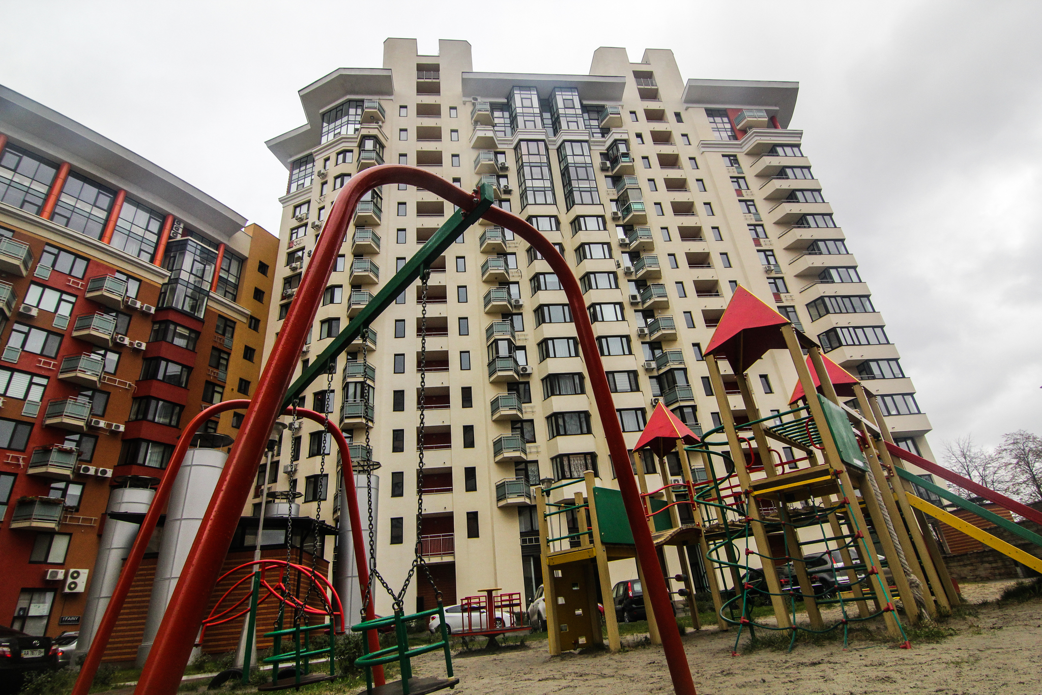 Київ, Ломоносова вул., 73Ж