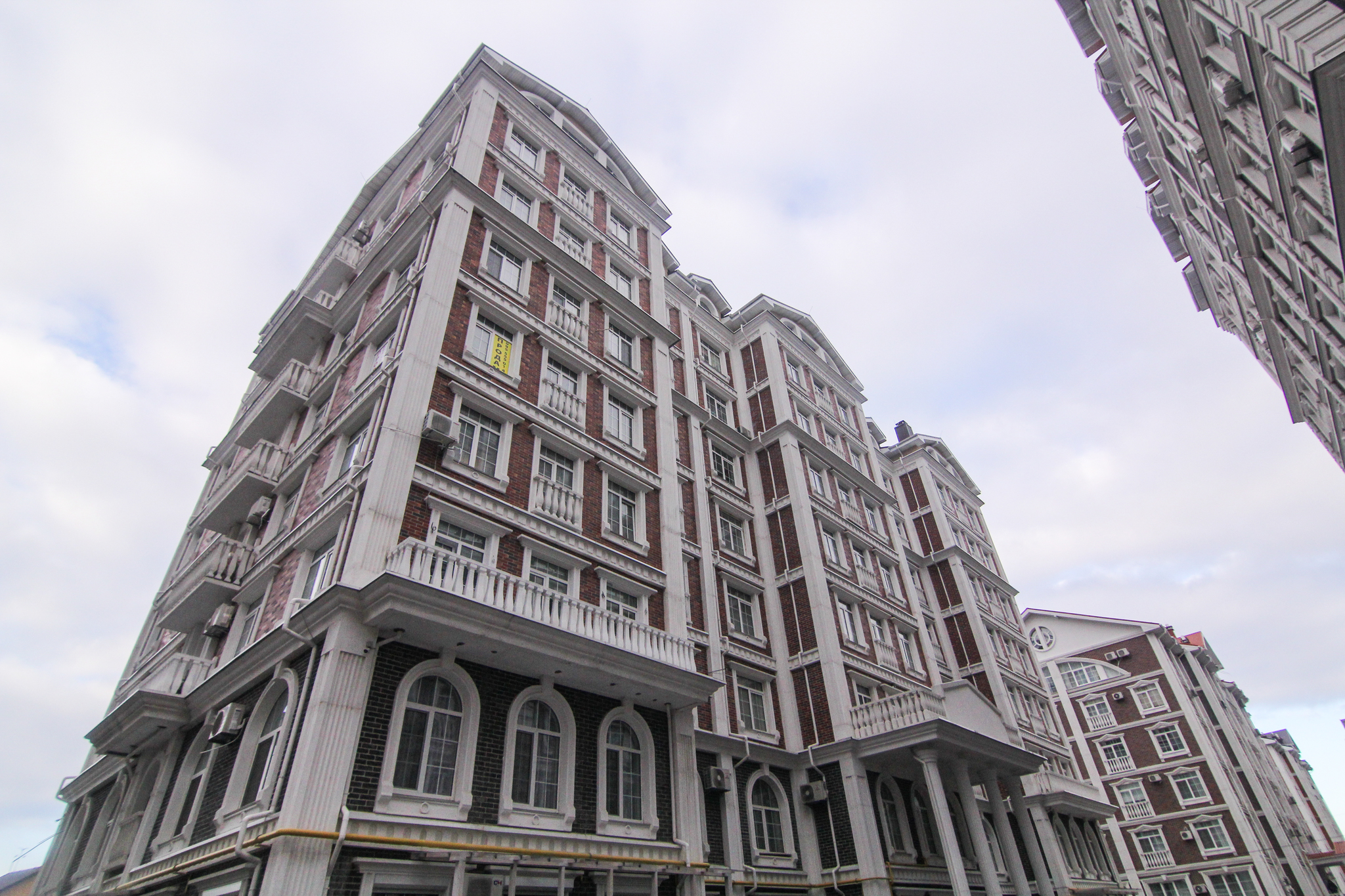 Киев, Дмитрия Луценко ул., 12А