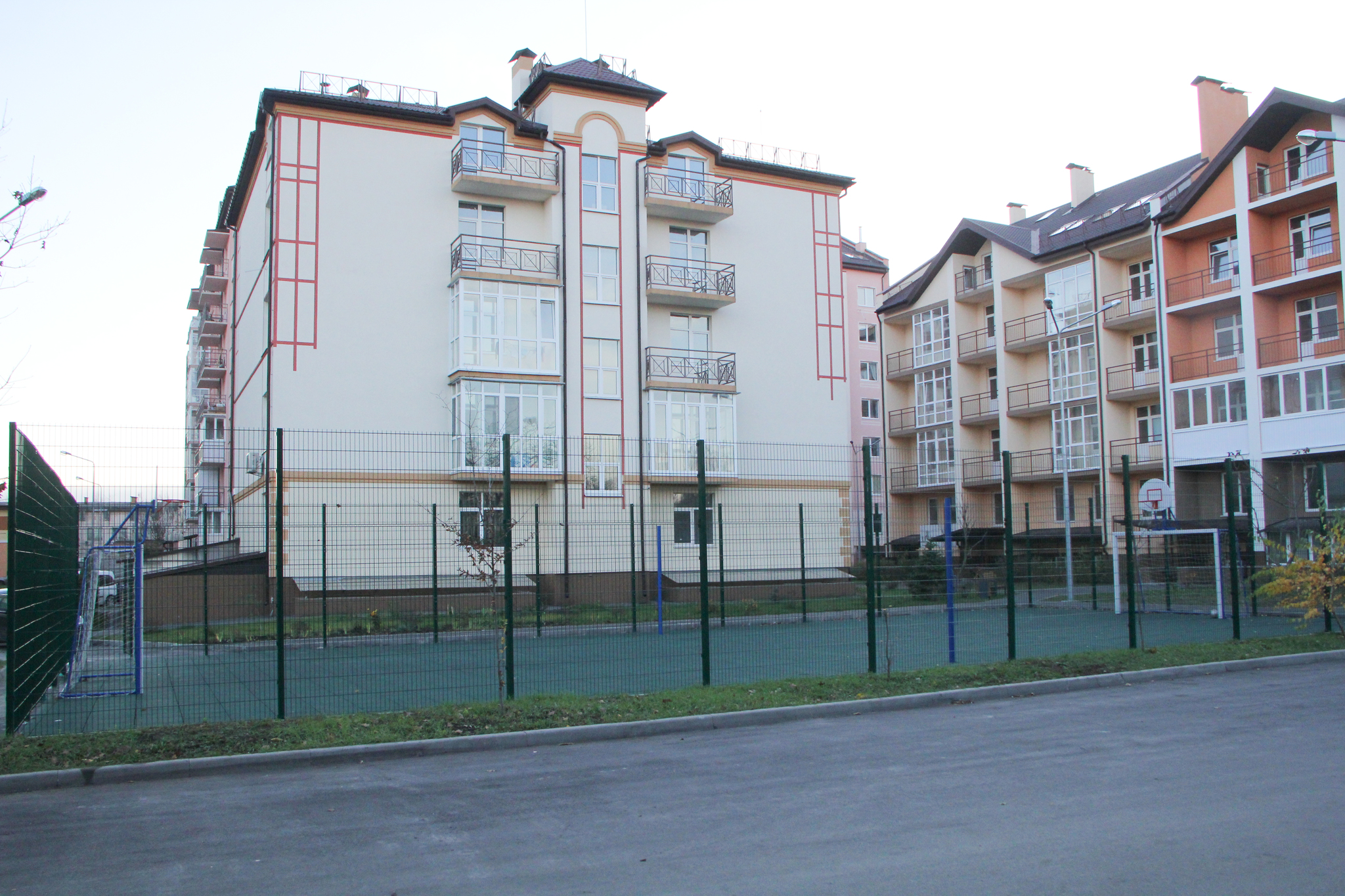 Киев, Академика Лебедева ул., 1 К4
