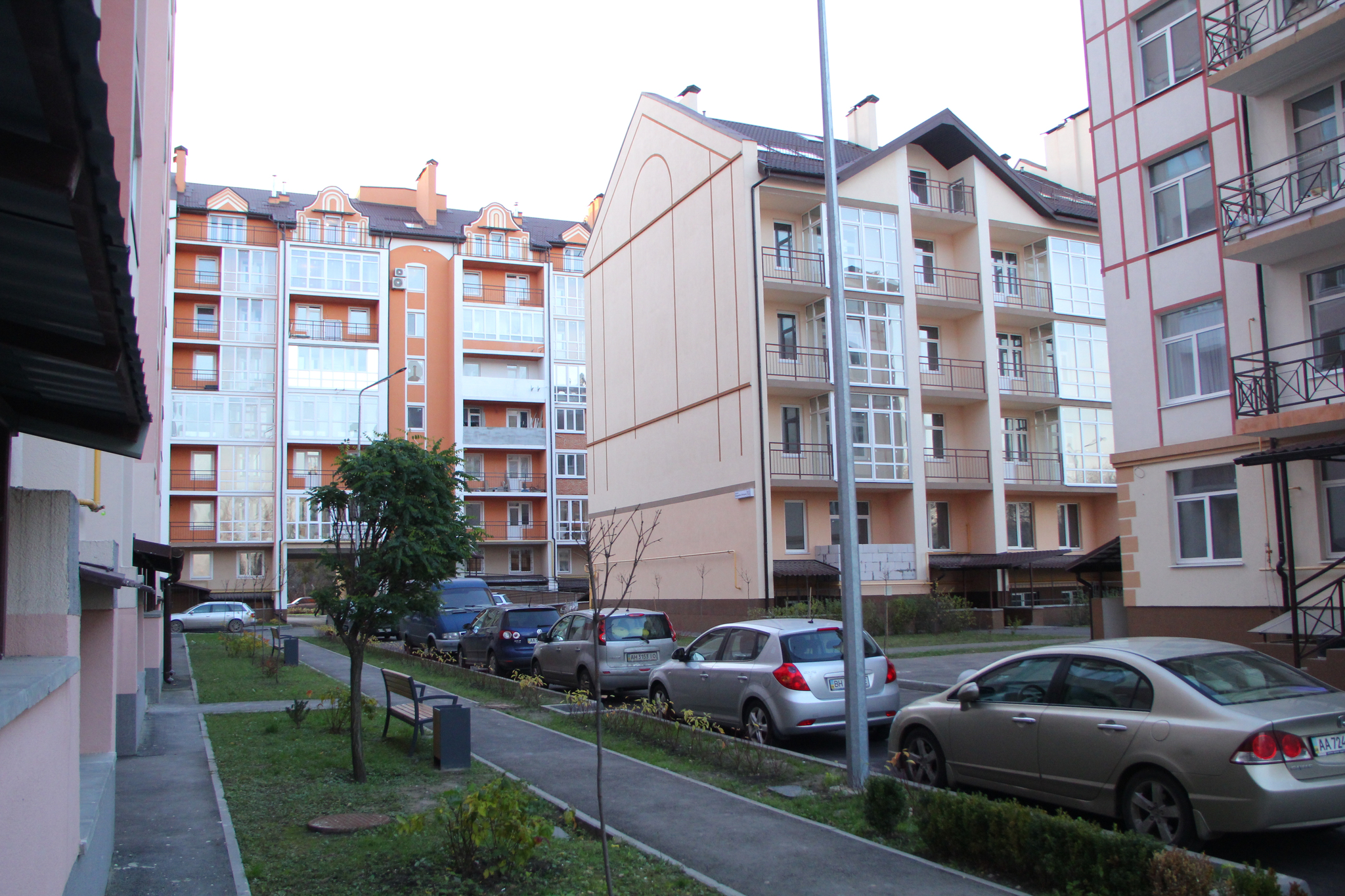 Київ, Академіка Лєбєдєва вул., 1 К6