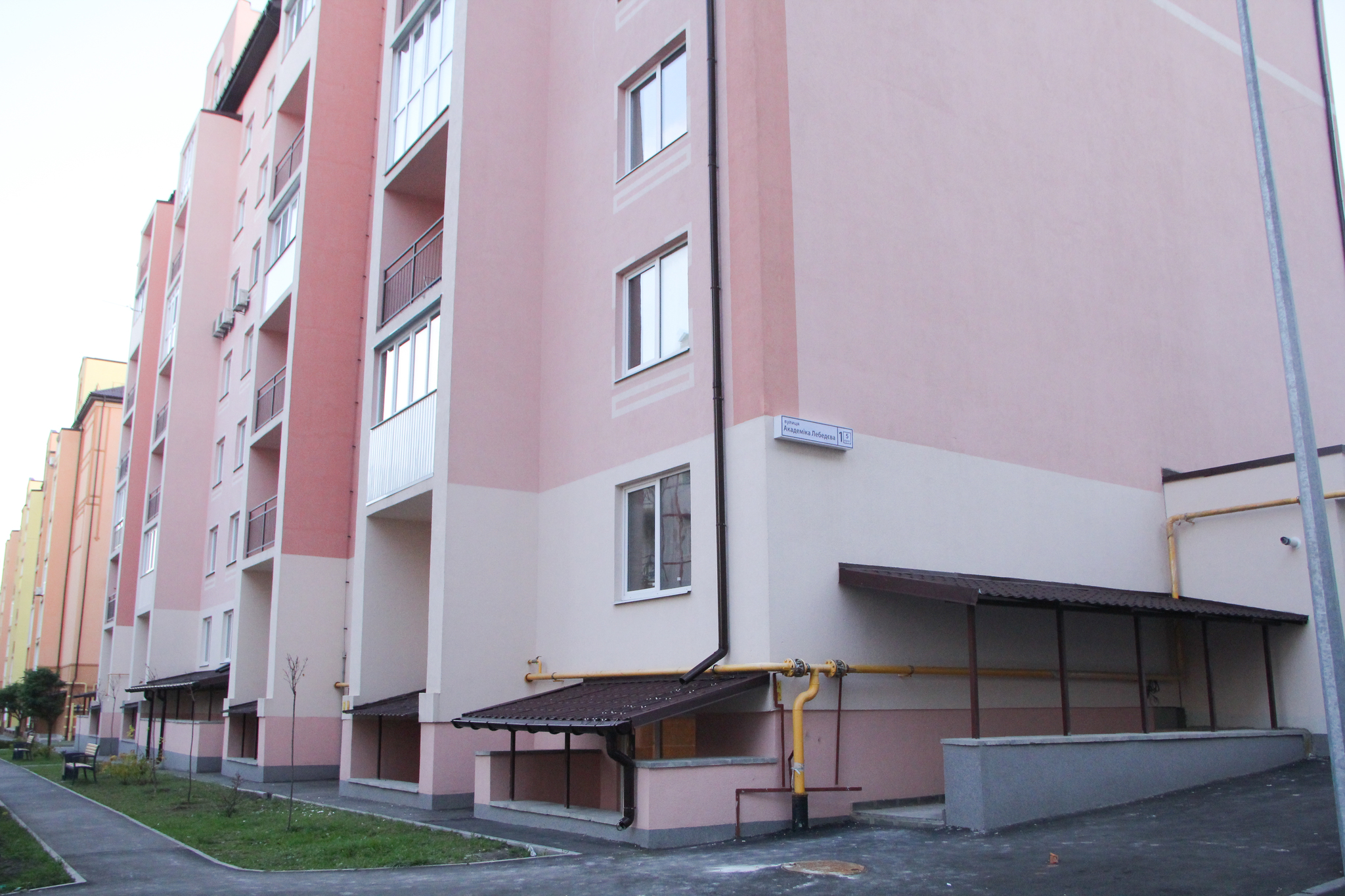 Киев, Академика Лебедева ул., 1 К5