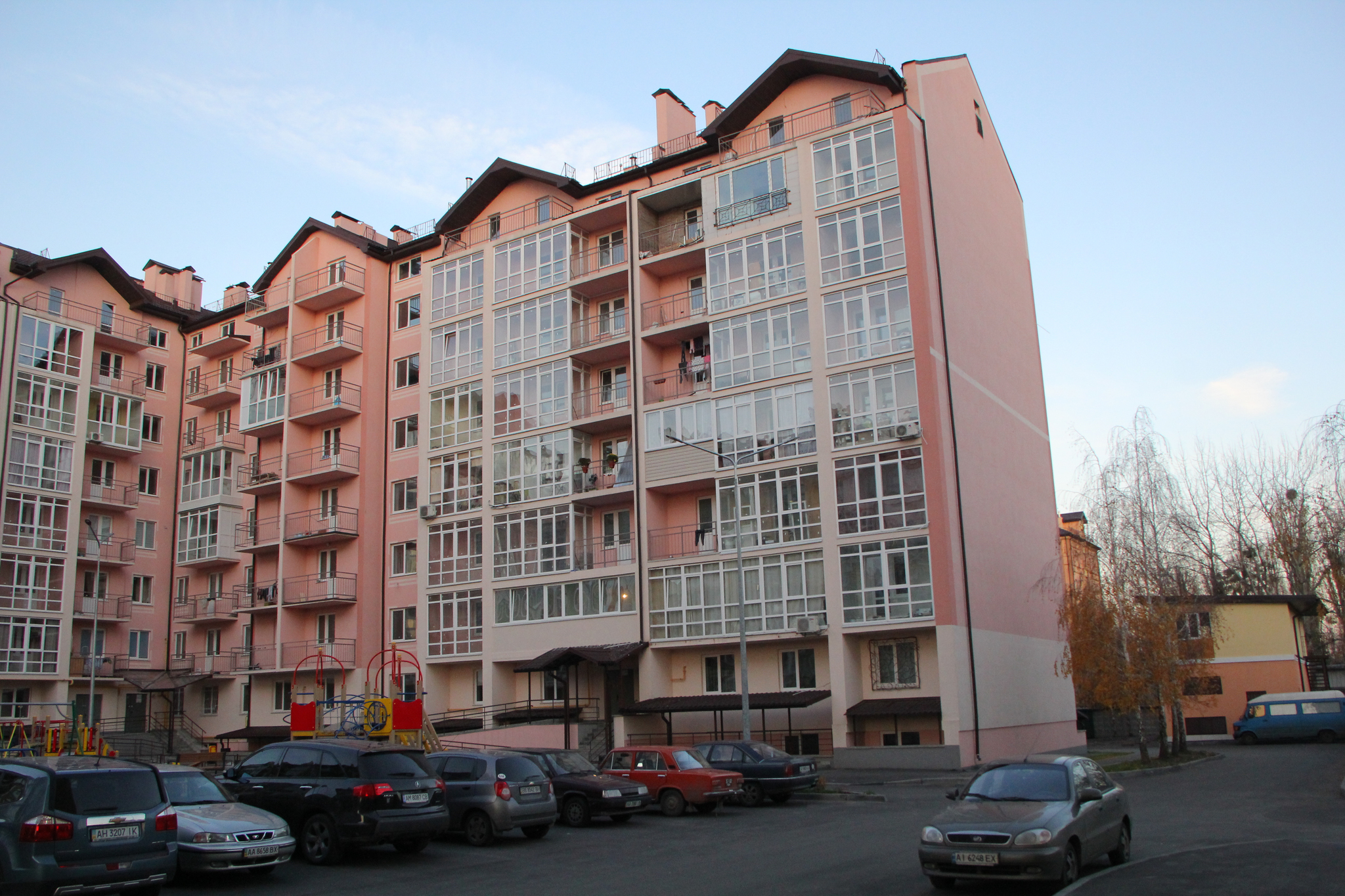 Киев, Академика Лебедева ул., 1 К5