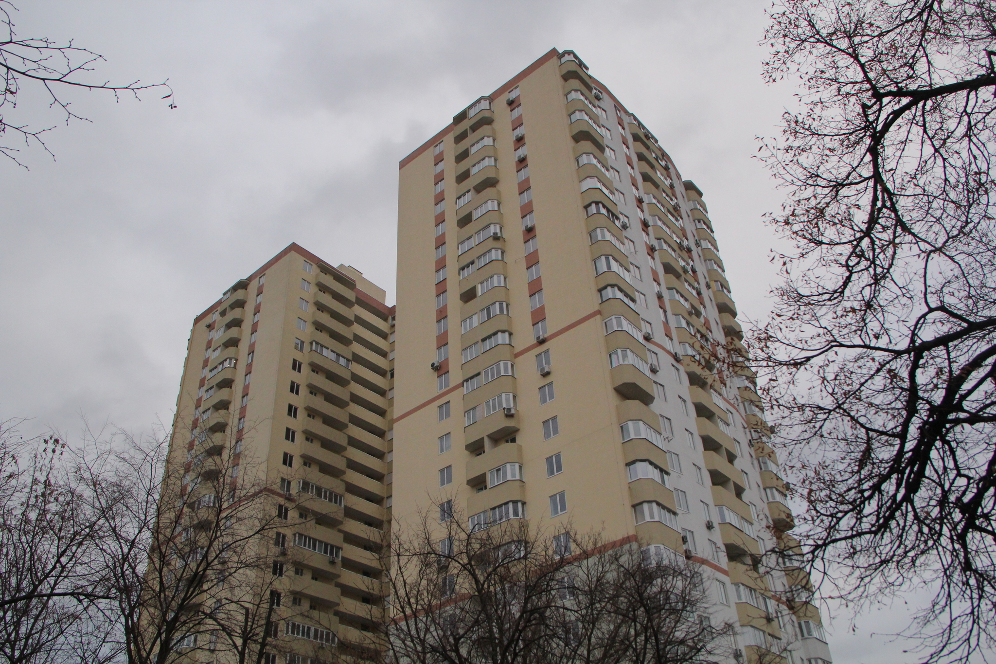 Київ, Гарматна вул., 37А
