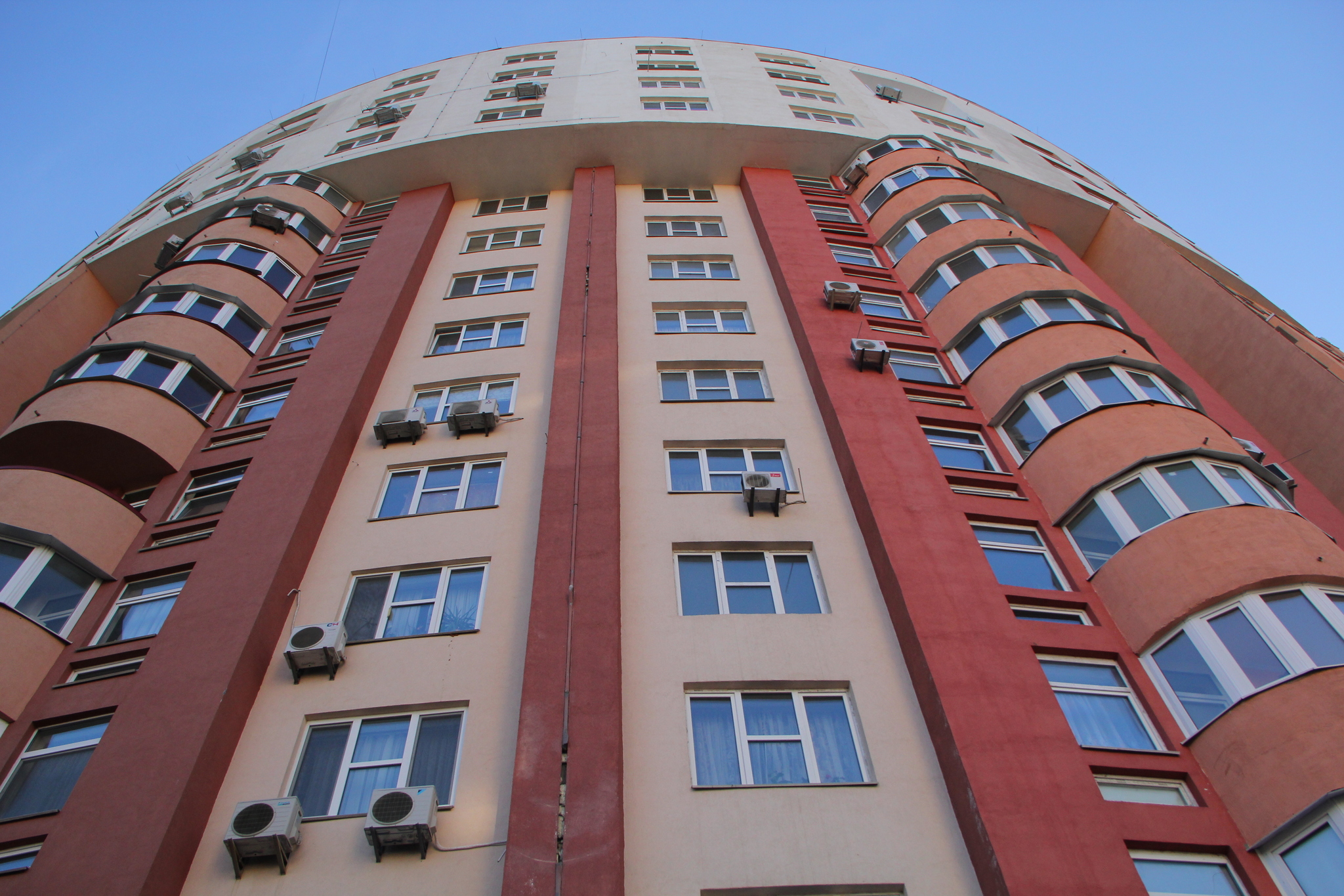 Киев, Эрнста ул., 16Б