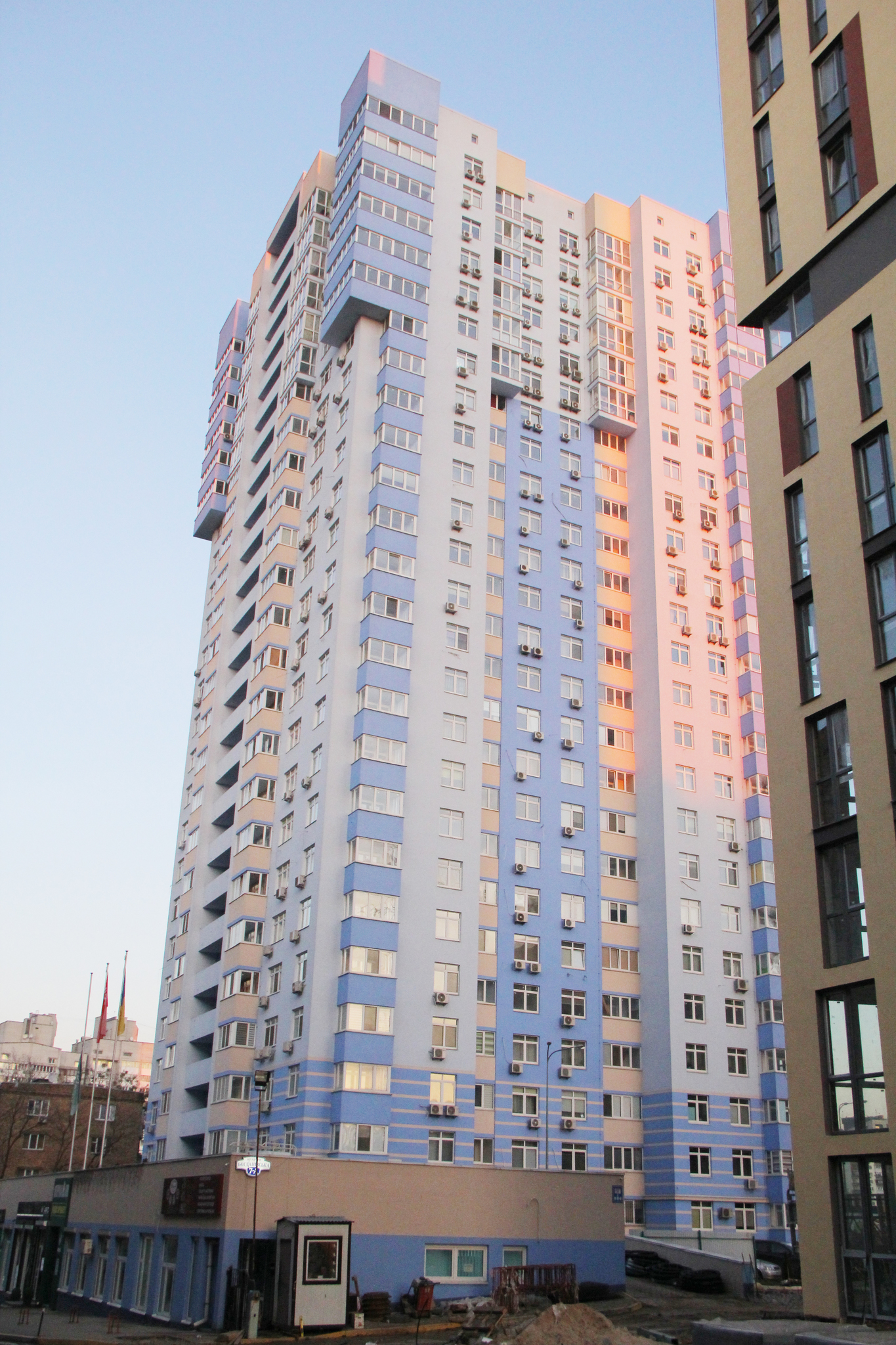 Киев, Богдановская ул., 7А