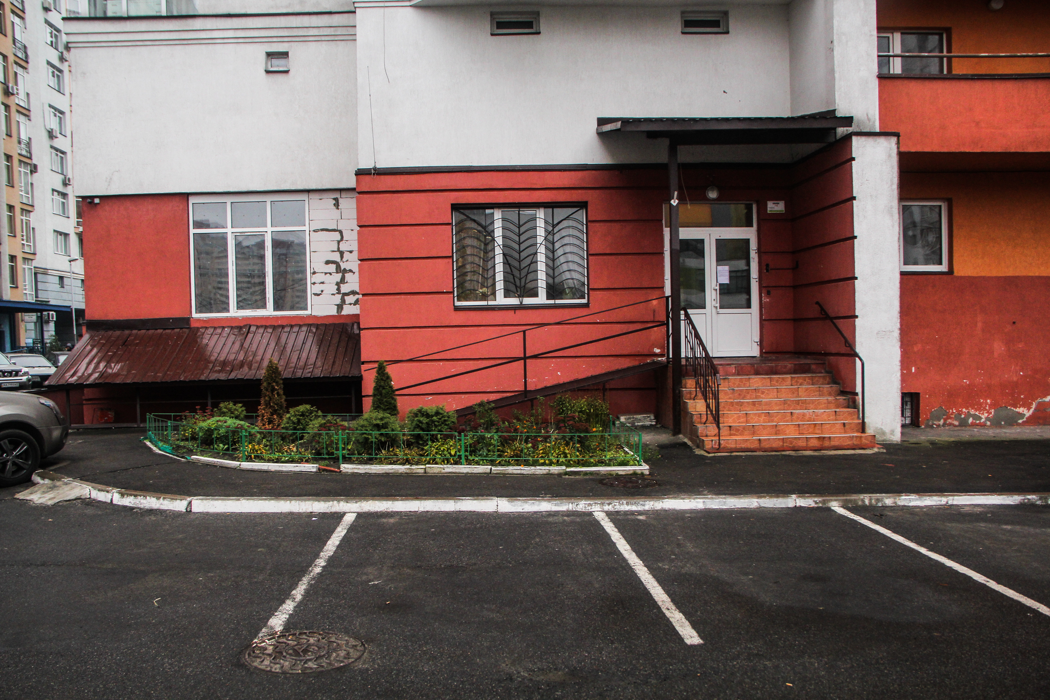 Київ, Маршала Конєва вул., 7А