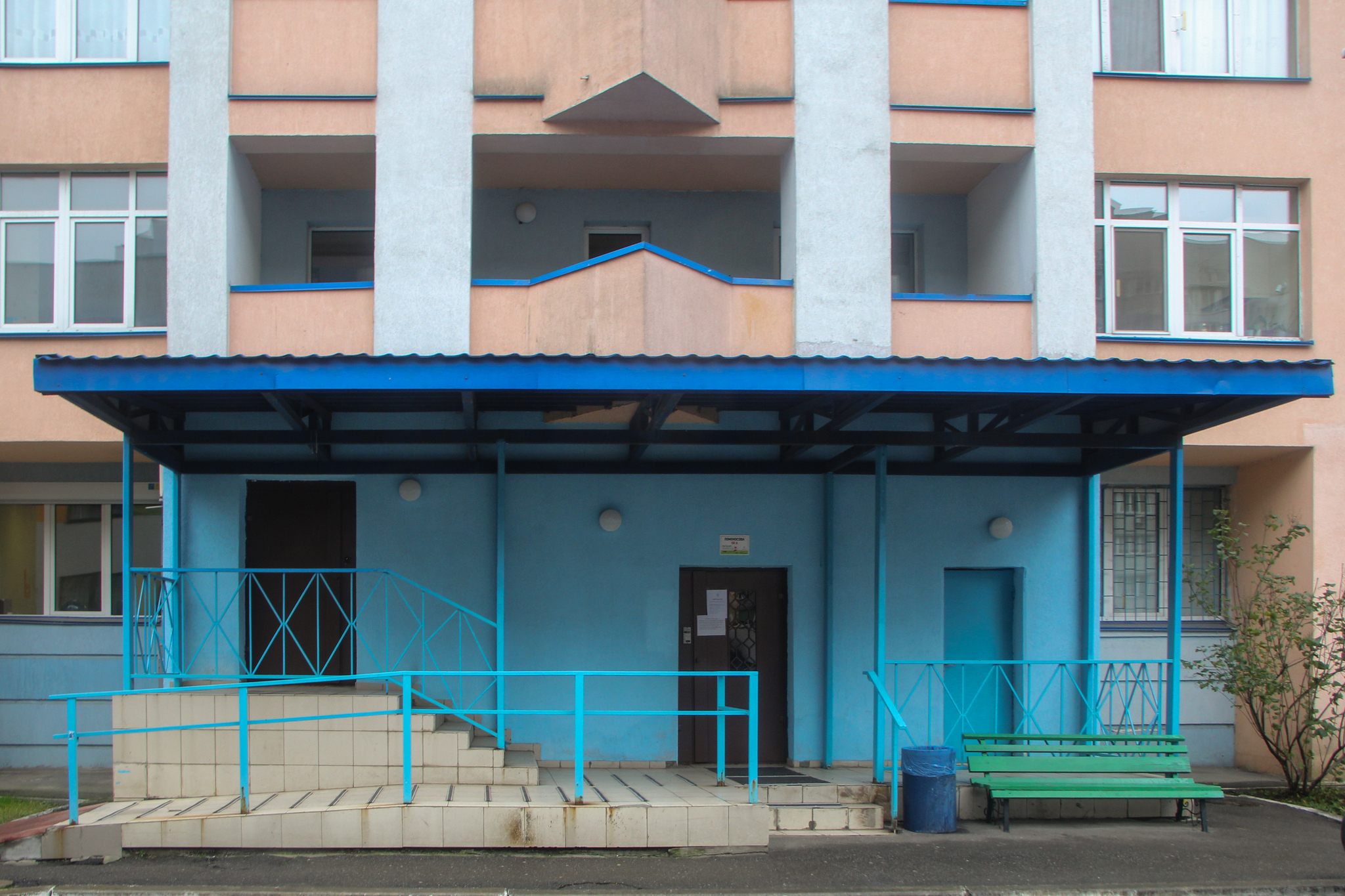 Київ, Ломоносова вул., 58А
