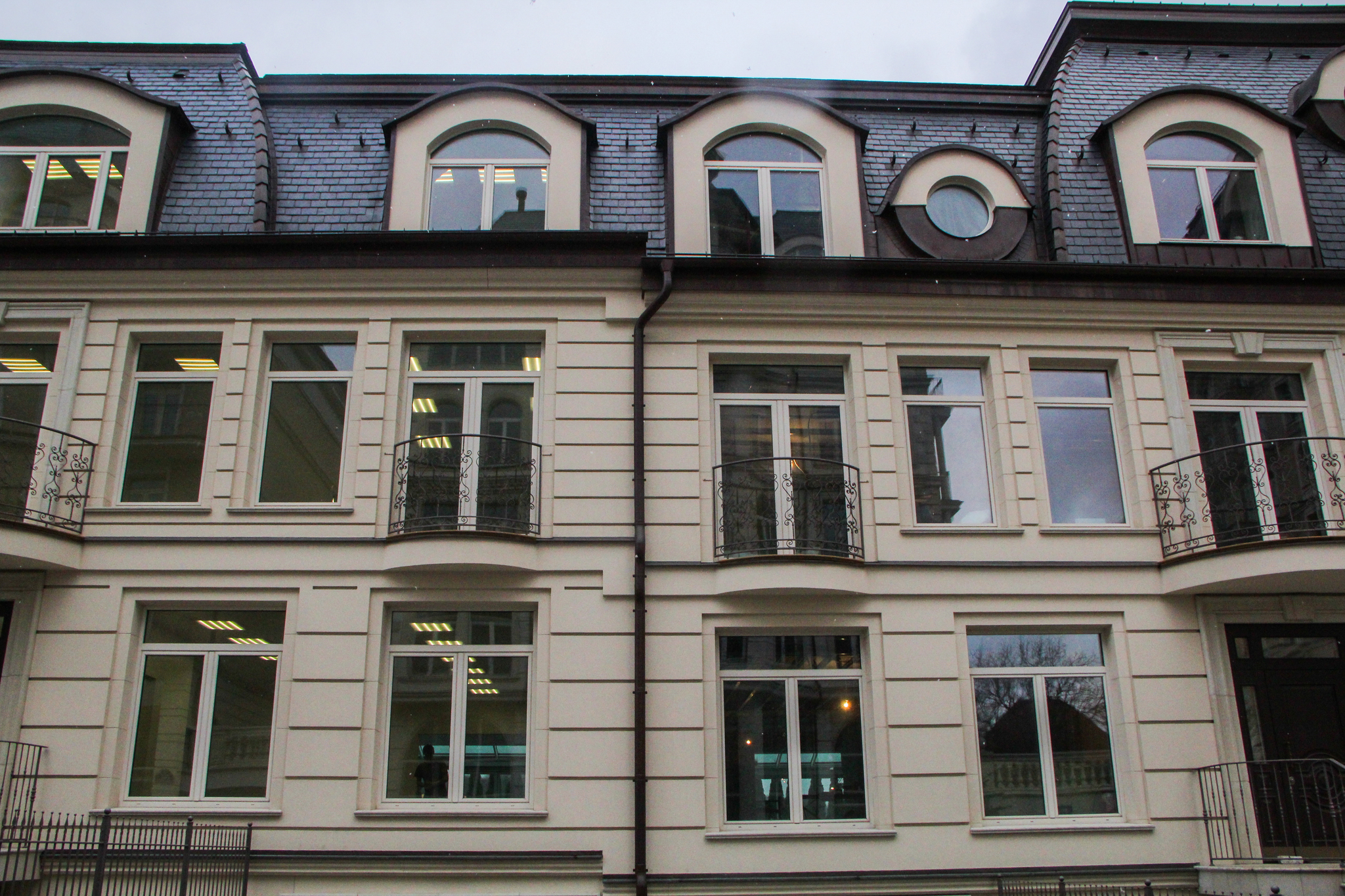 Київ, Новоселицкая вул., 7