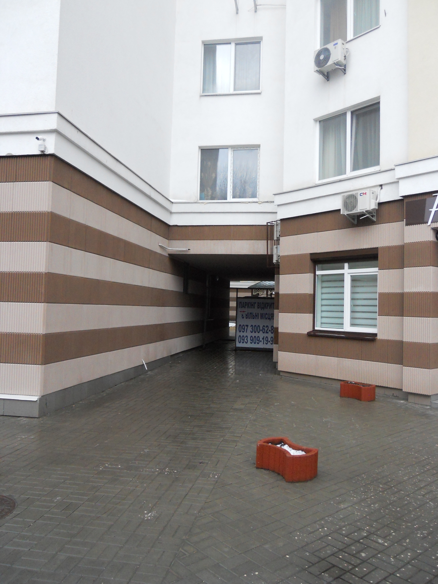 Киев, Нивская ул., 4Г