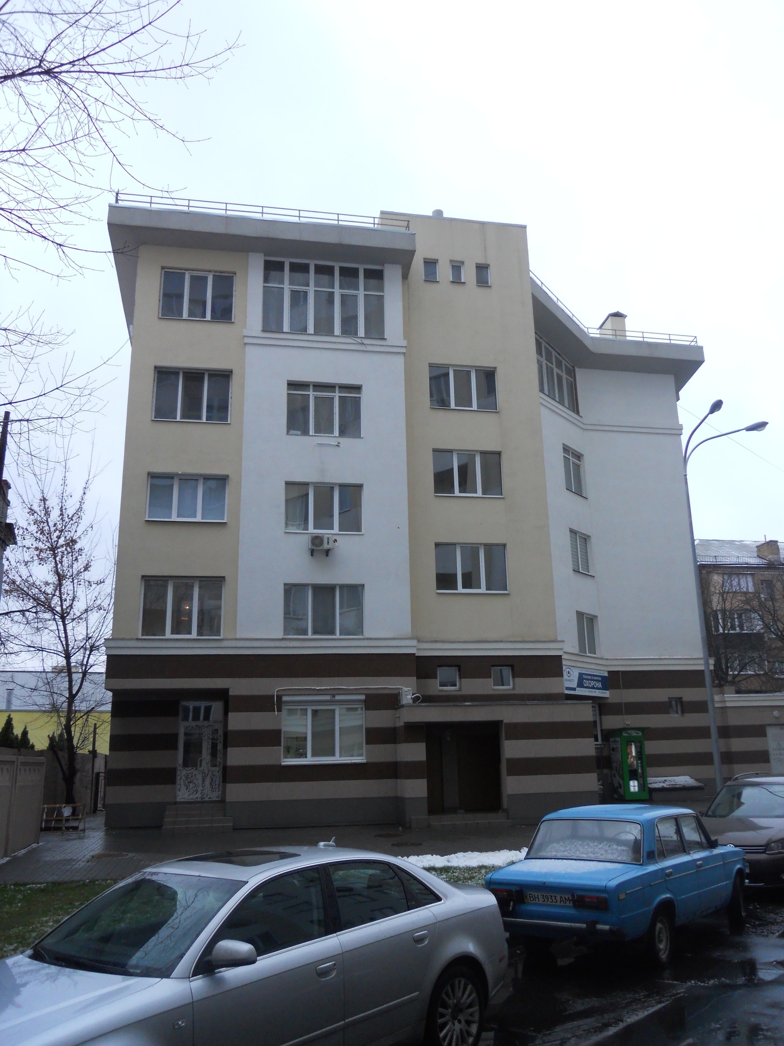 Киев, Нивская ул., 2Л