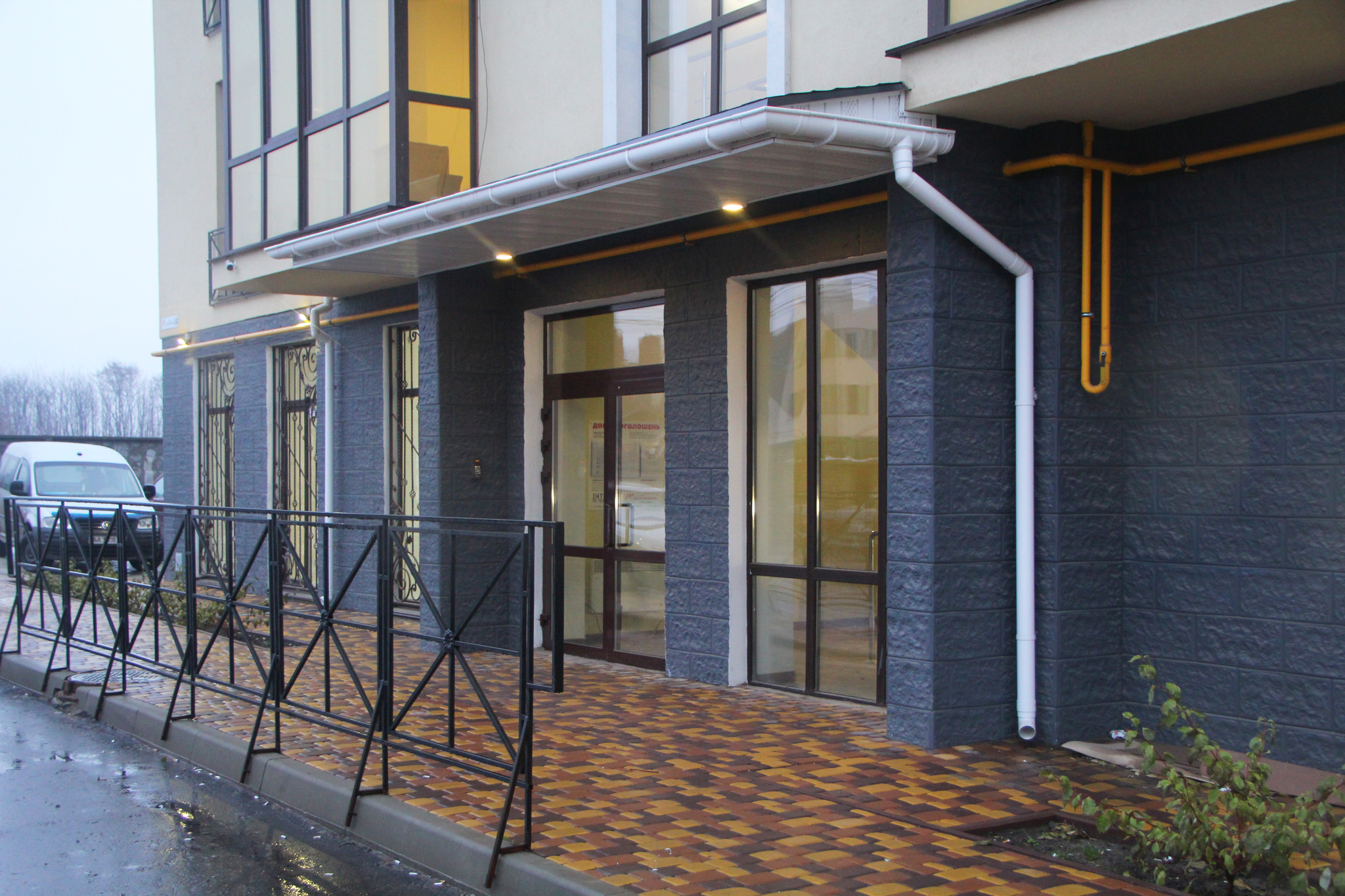 Київська обл., Києво-Святошинський район, с. Гатне, Абрикосовая вул., 14