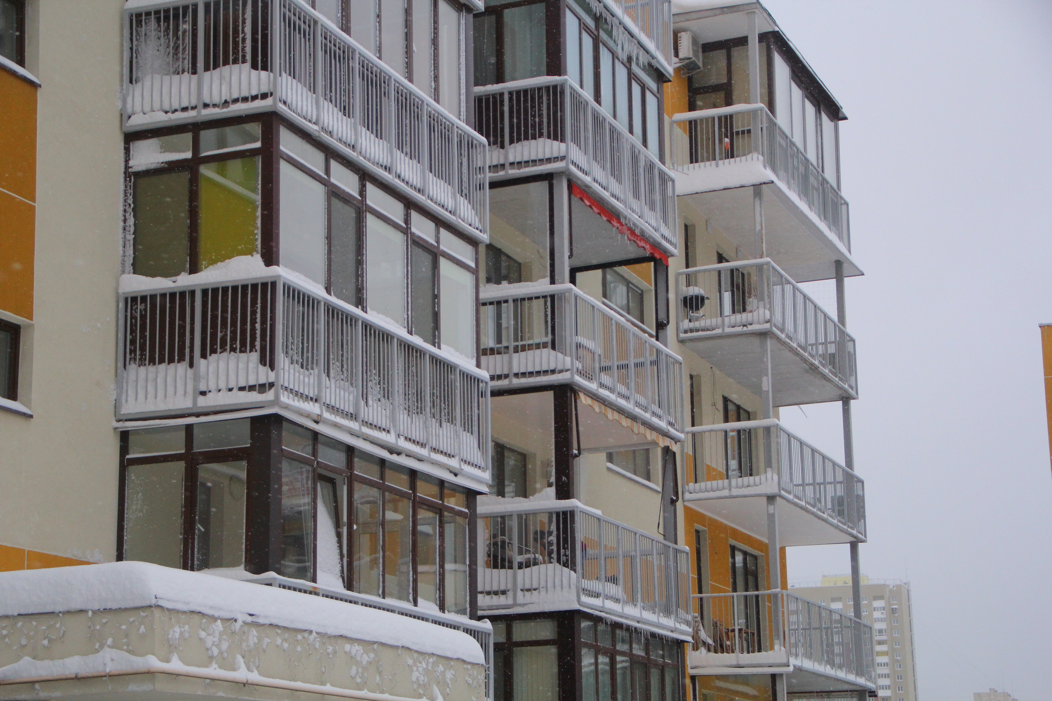 Київ, Івана Кавалерідзе вул., 7