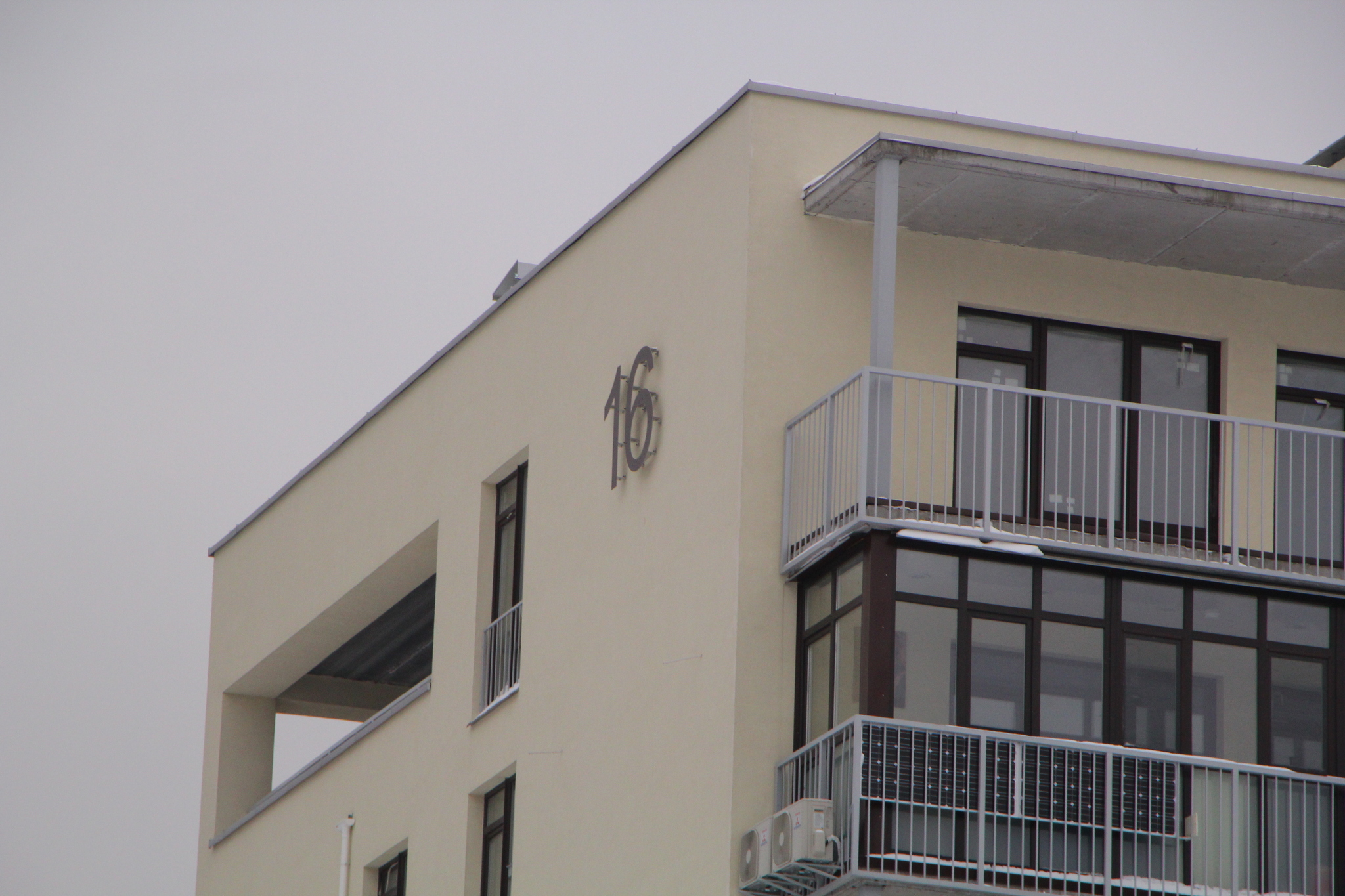 Київ, Сергія Данченка вул., 16