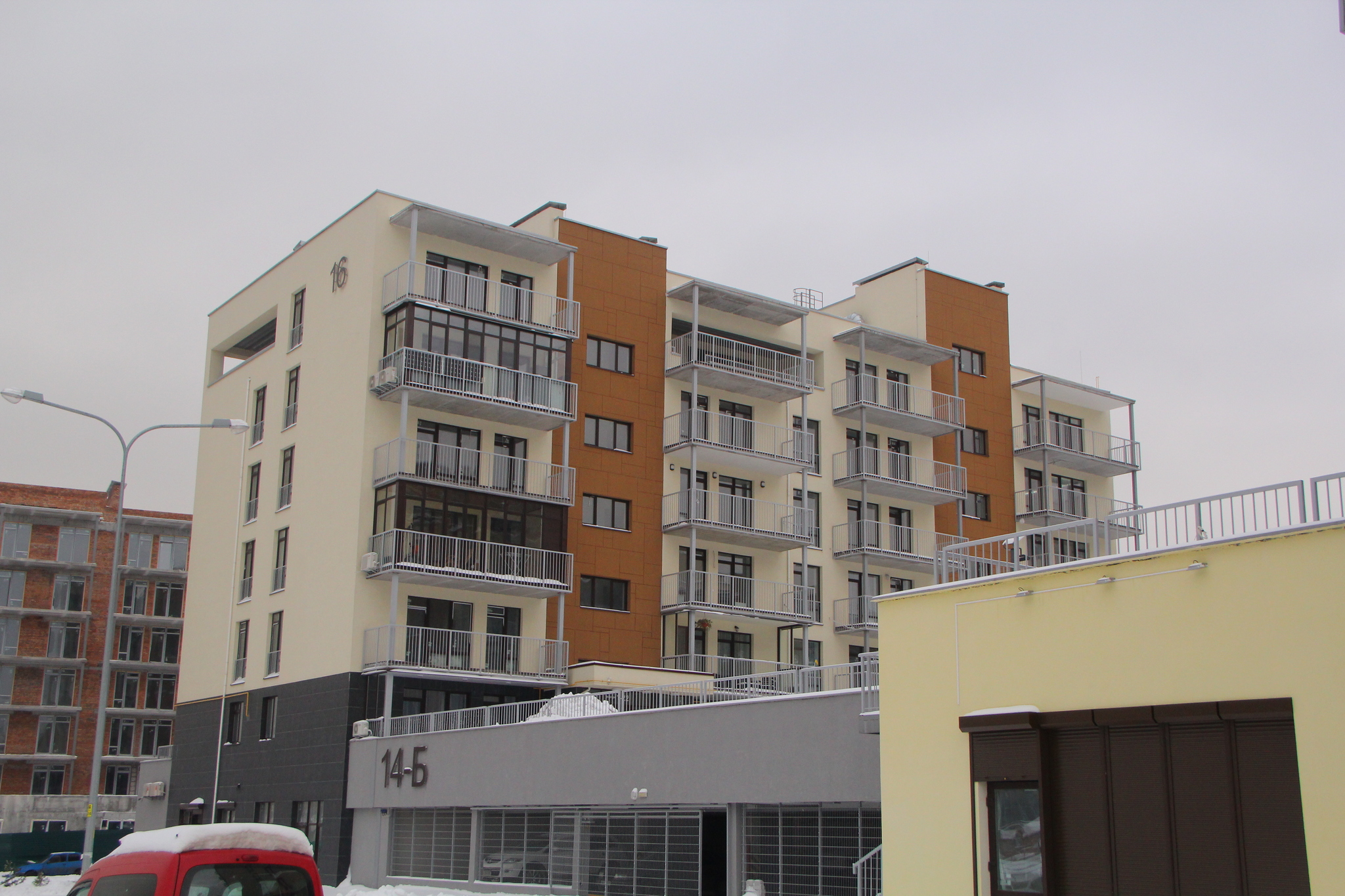 Київ, Сергія Данченка вул., 16