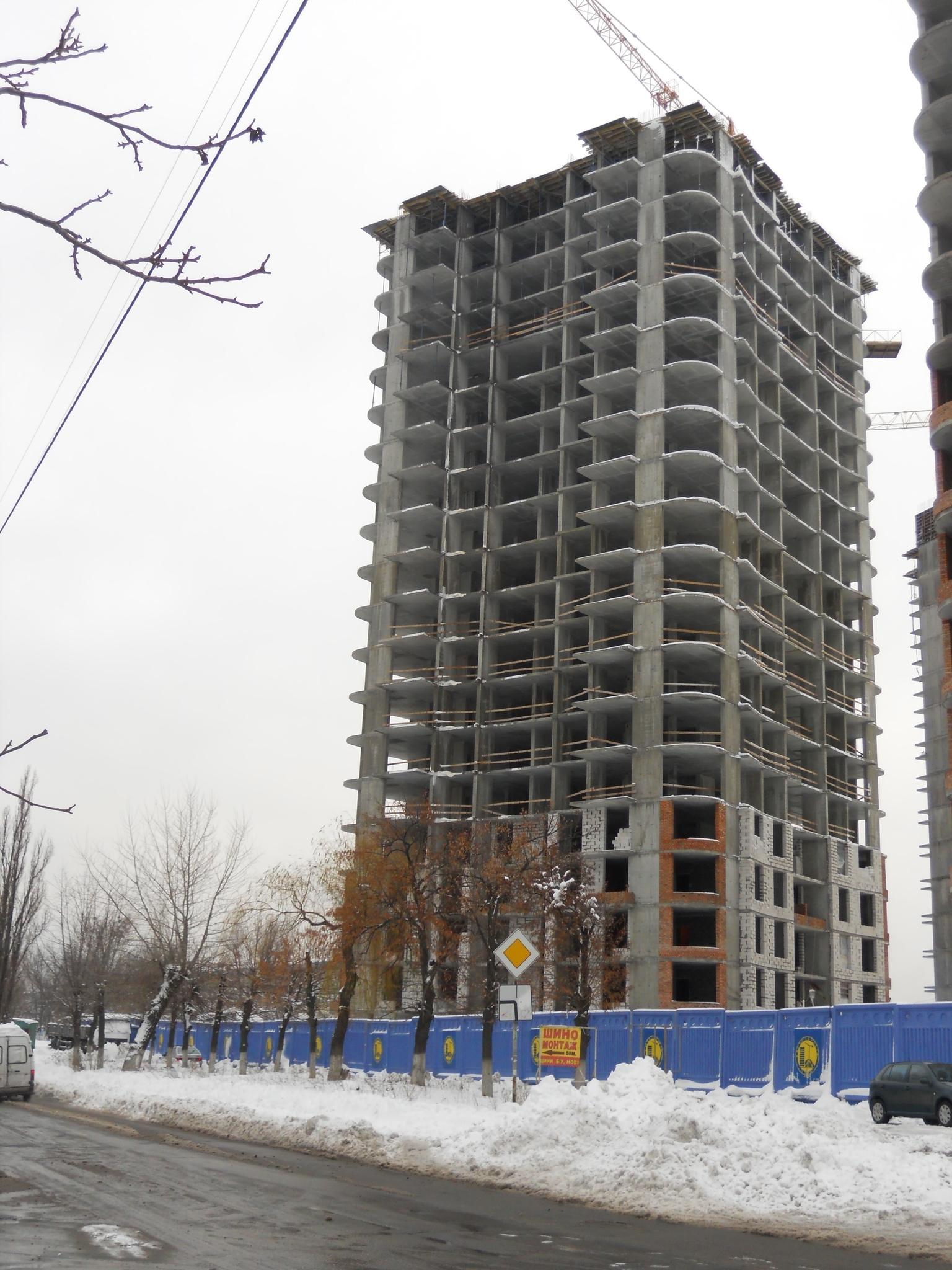 Продаж 3-кімнатної квартири 80 м², Каховська вул., 62