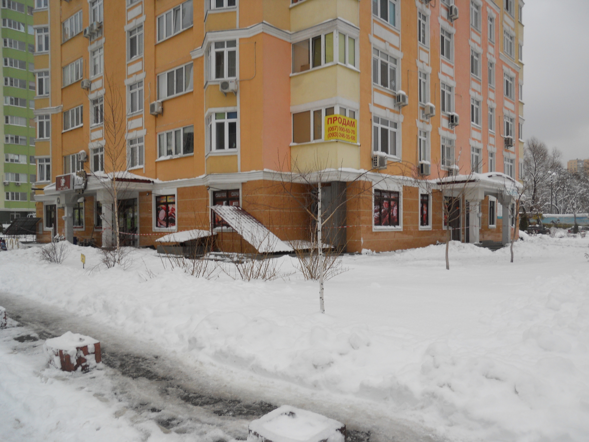 Київ, Воскресенська вул., 12Б