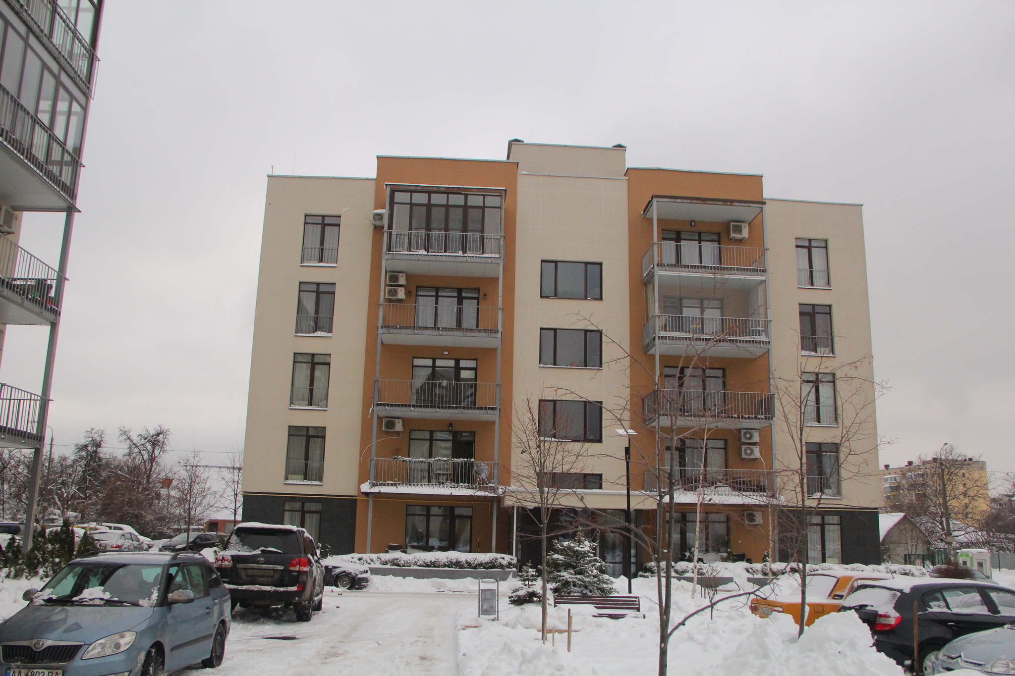 Київ, Замковецька вул., 104