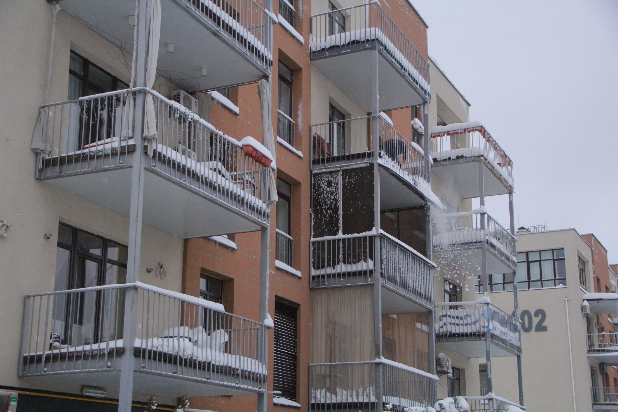 Київ, Замковецька вул., 104