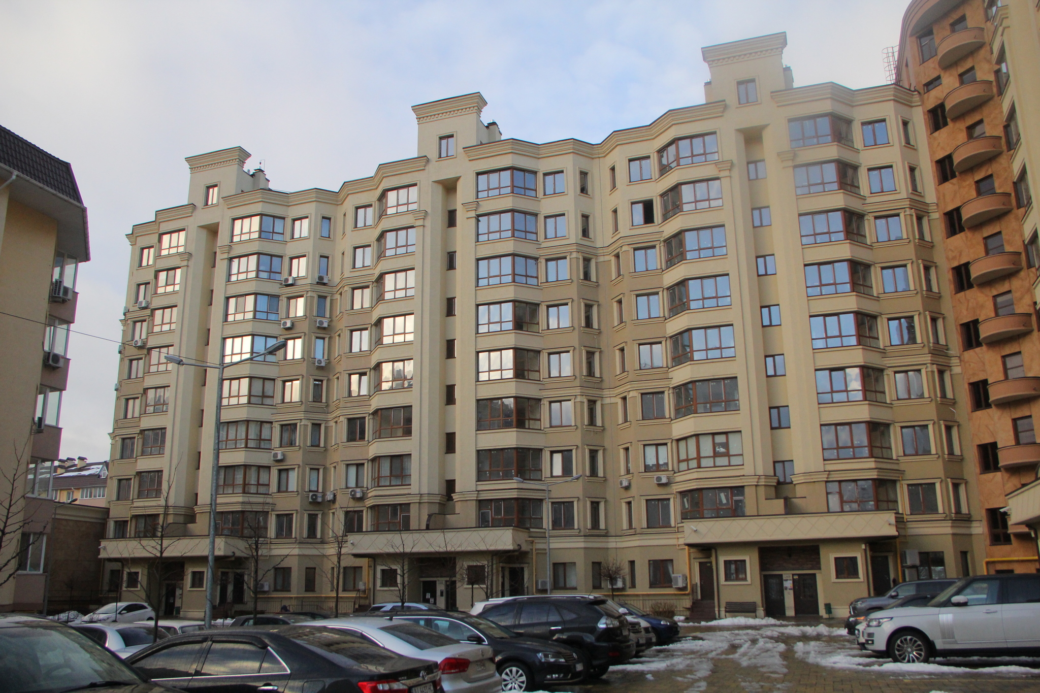 Киевская обл., Киево-Святошинский район, с. Софиевская Борщаговка, Леси Украинки ул., 12