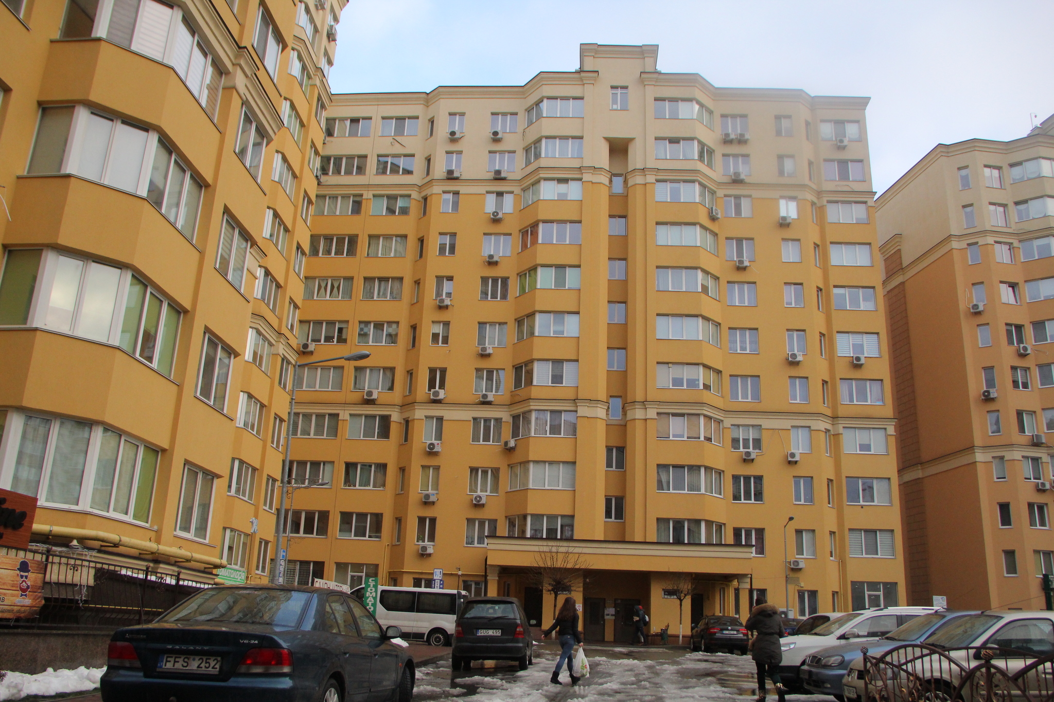 Продаж 2-кімнатної квартири 57 м², Миру вул., 30