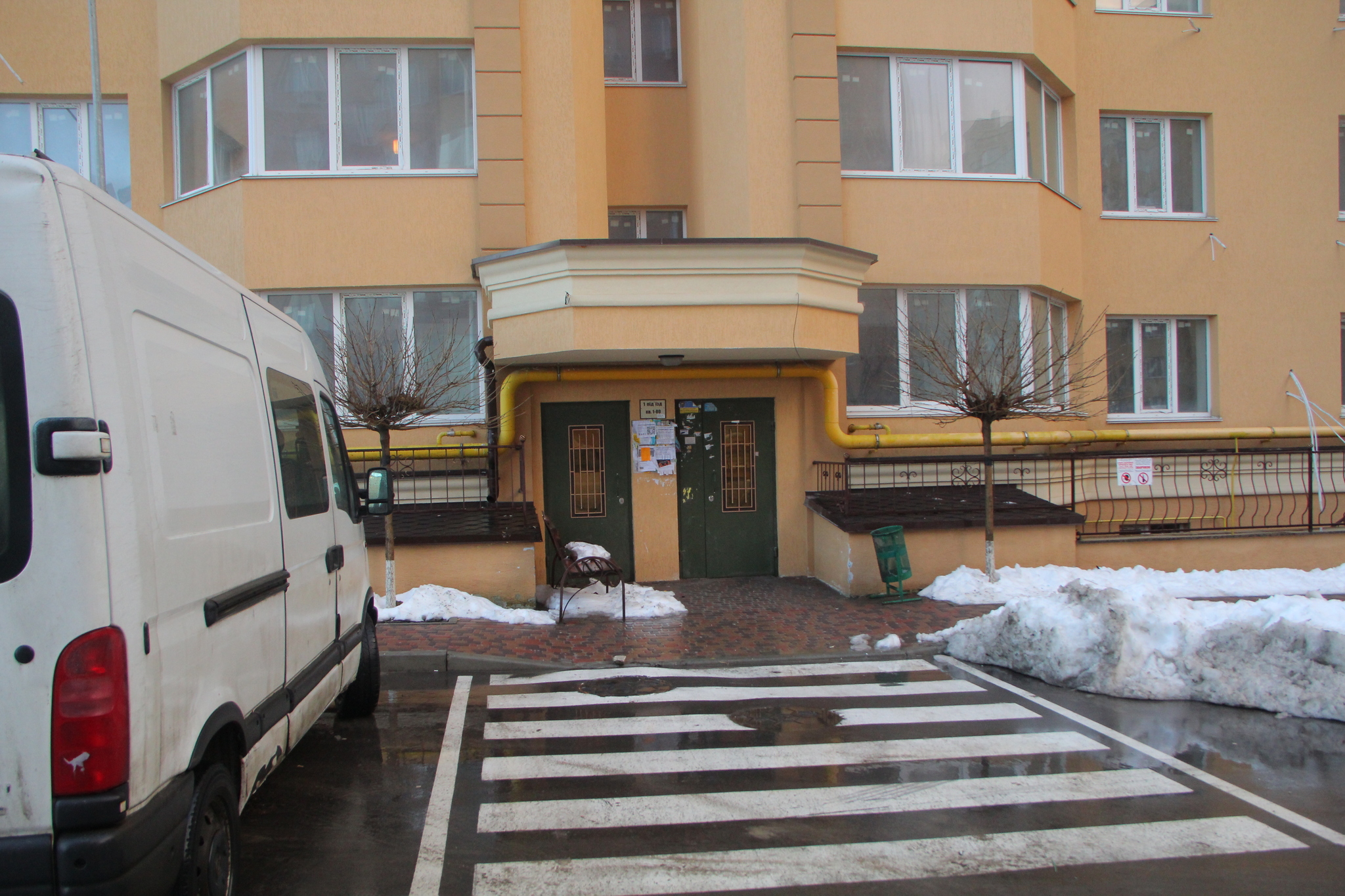 Київська обл., Києво-Святошинський район, с. Софіївська Борщагівка, Мира вул., 41