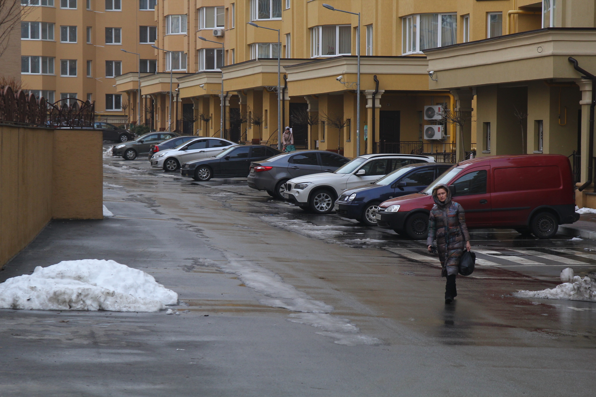 Киевская обл., Киево-Святошинский район, с. Софиевская Борщаговка, Мира ул., 27