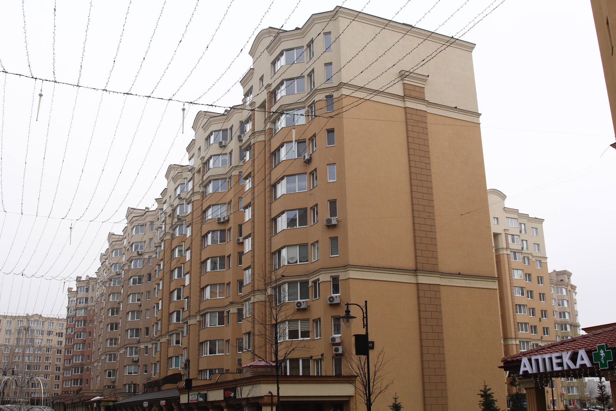 Київська обл., Києво-Святошинський район, с. Софіївська Борщагівка, Мира вул., 40
