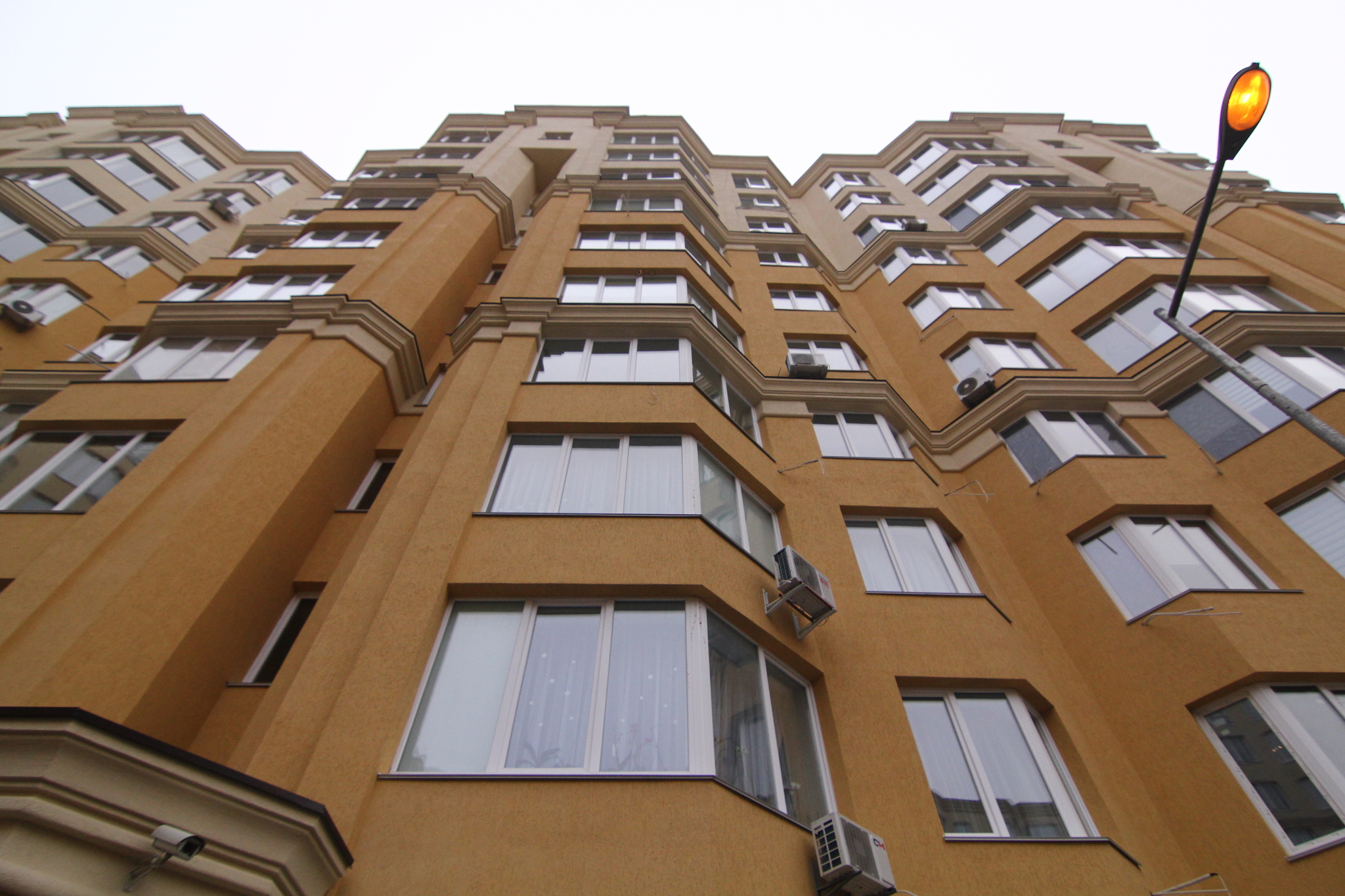 Київська обл., Києво-Святошинський район, с. Софіївська Борщагівка, Житня вул., 17