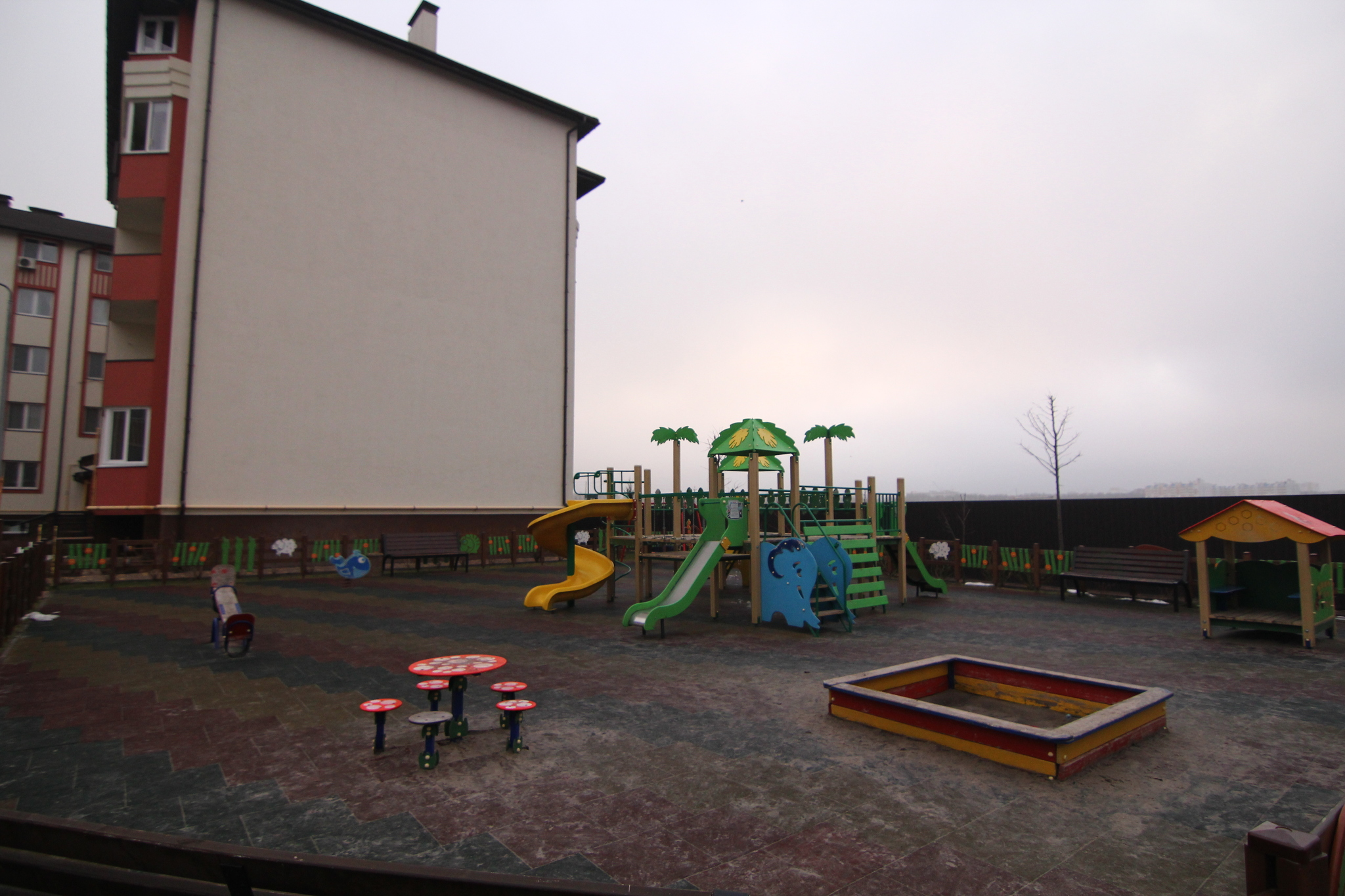 Киевская обл., Киево-Святошинский район, с. Софиевская Борщаговка, Счастливая ул., 50