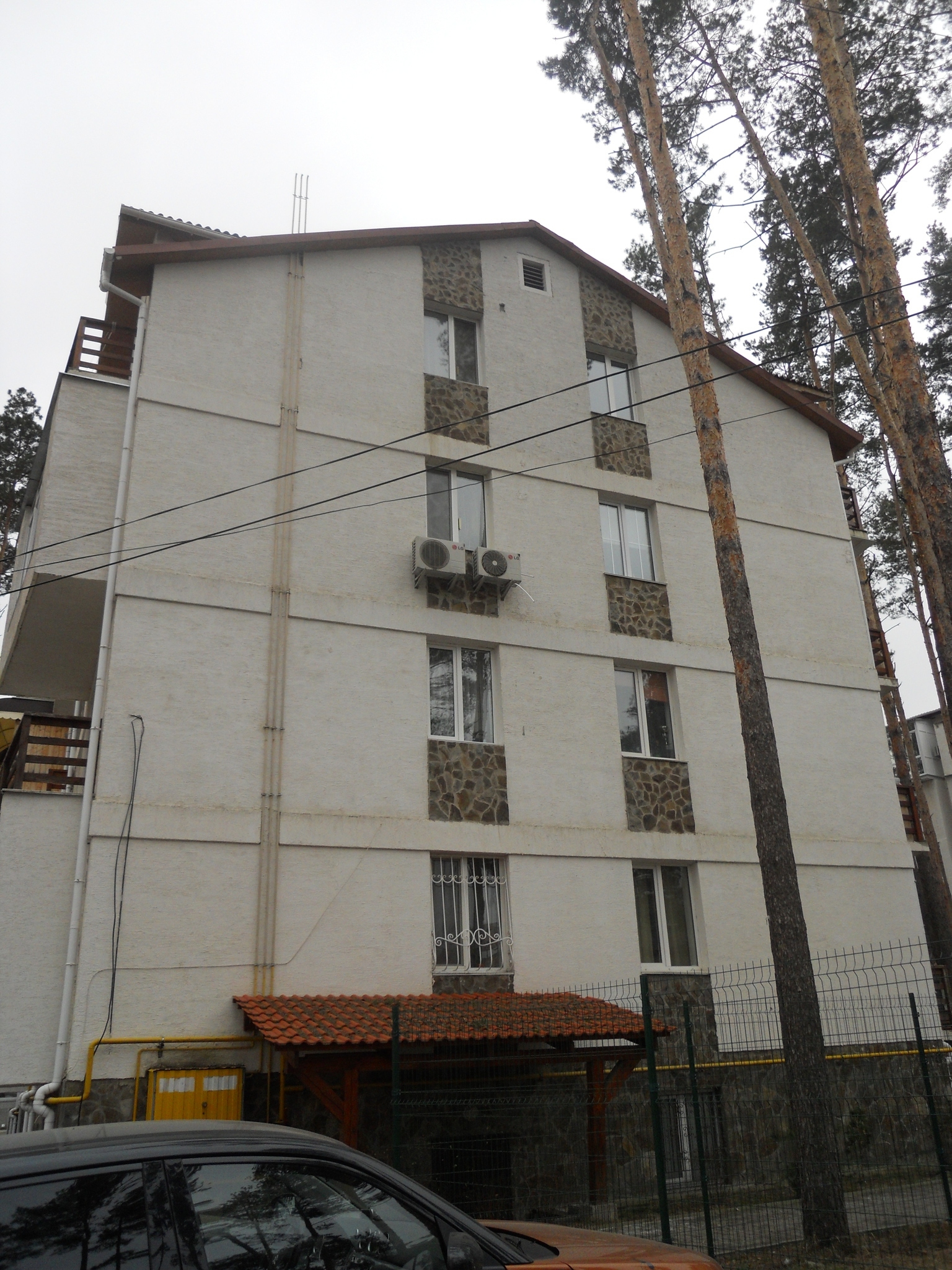 Київська обл., Бучанський район, м. Ірпінь, Єрошенко вул., 12Д