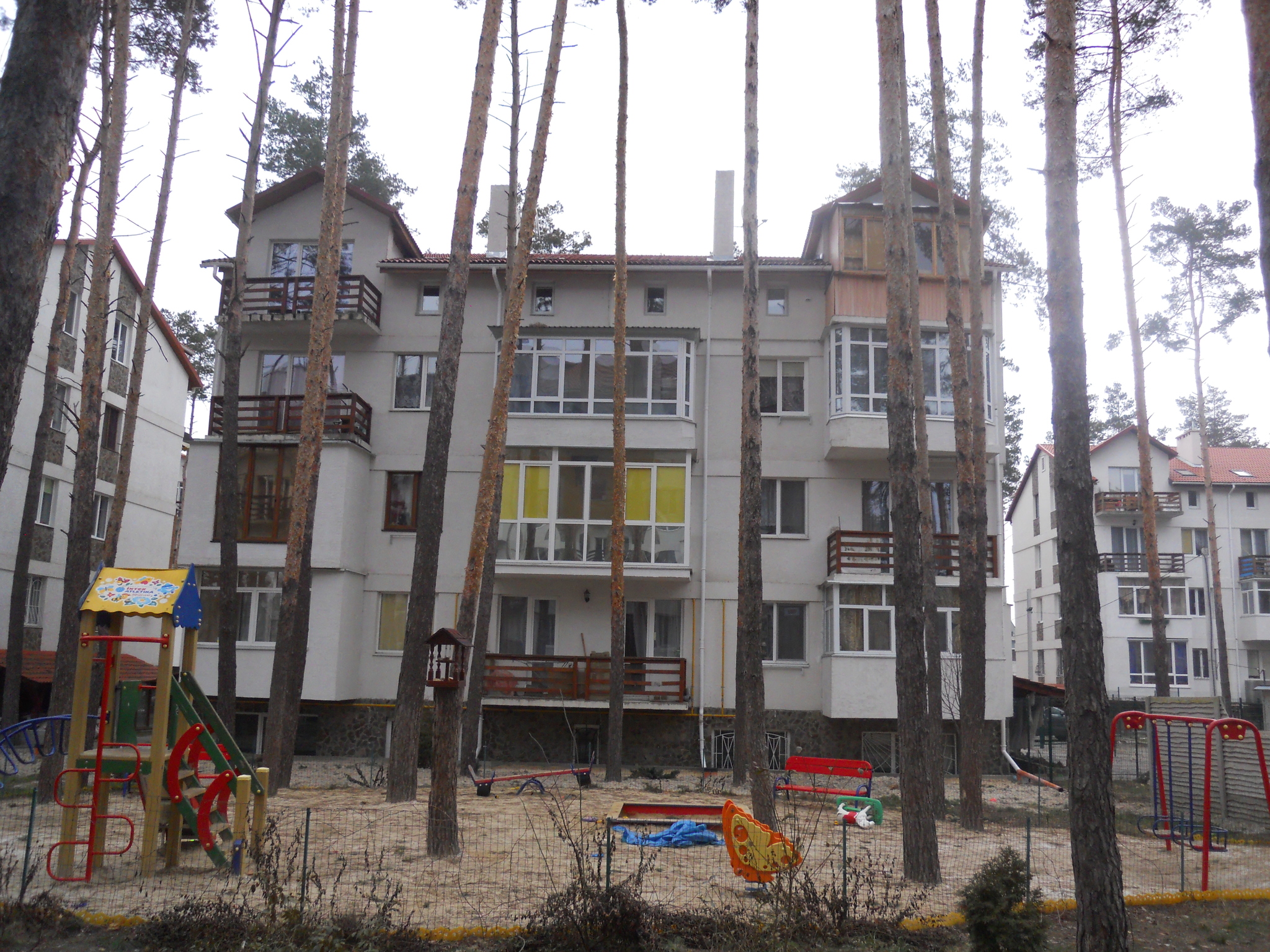 Київська обл., Бучанський район, м. Ірпінь, Єрошенко вул., 12Б