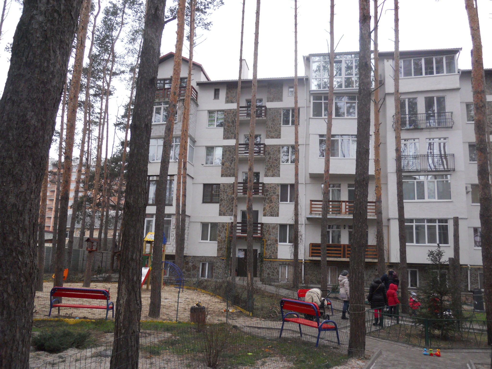 Київська обл., Бучанський район, м. Ірпінь, Єрошенко вул., 12В