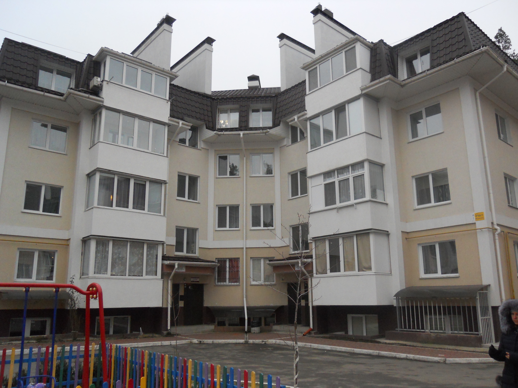 Київська обл., Бучанський район, м. Ірпінь, Матросова вул., 21В