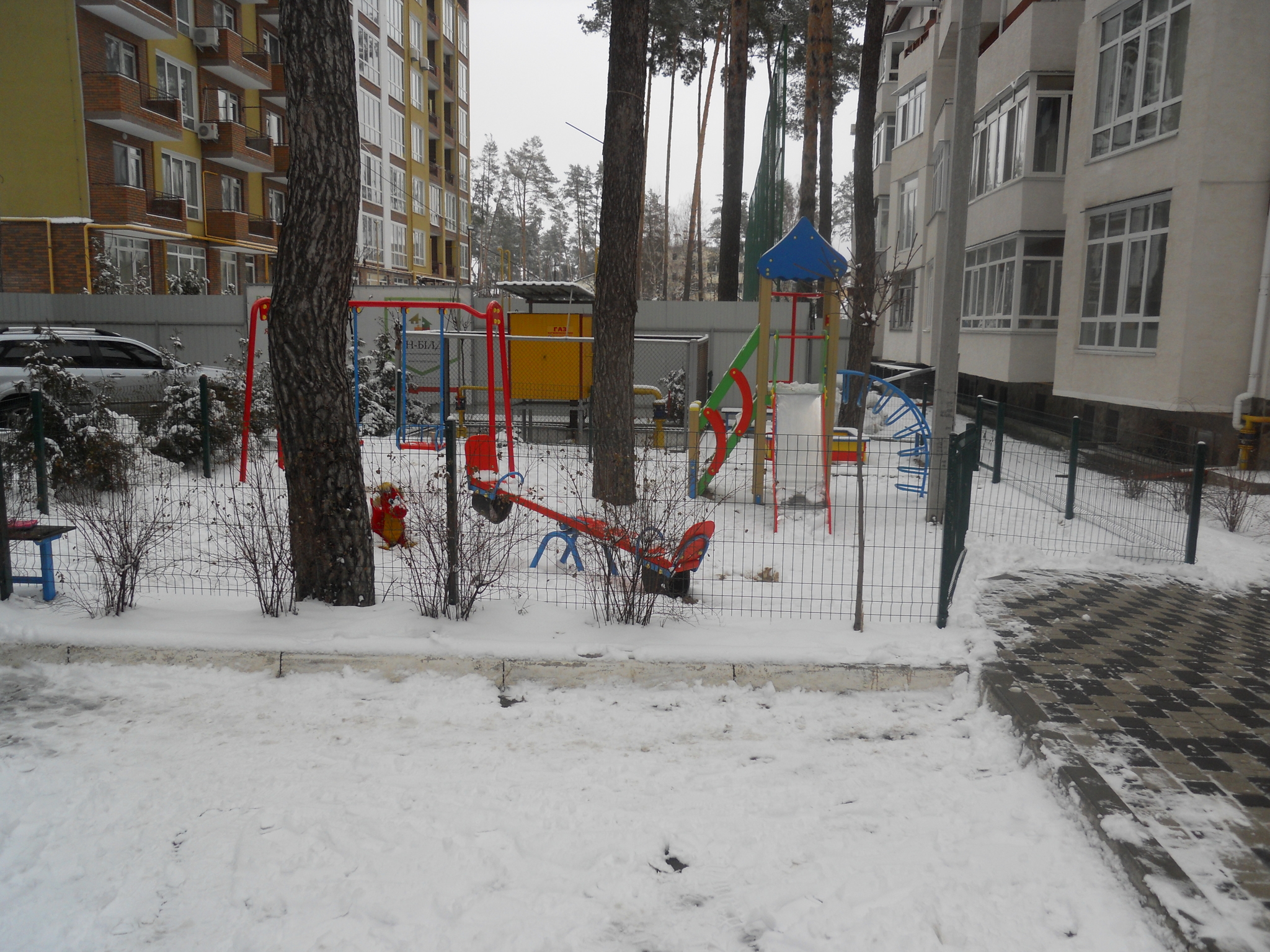 Киевская обл., Бучанский район, г. Ирпень, Университетская ул., 2Г