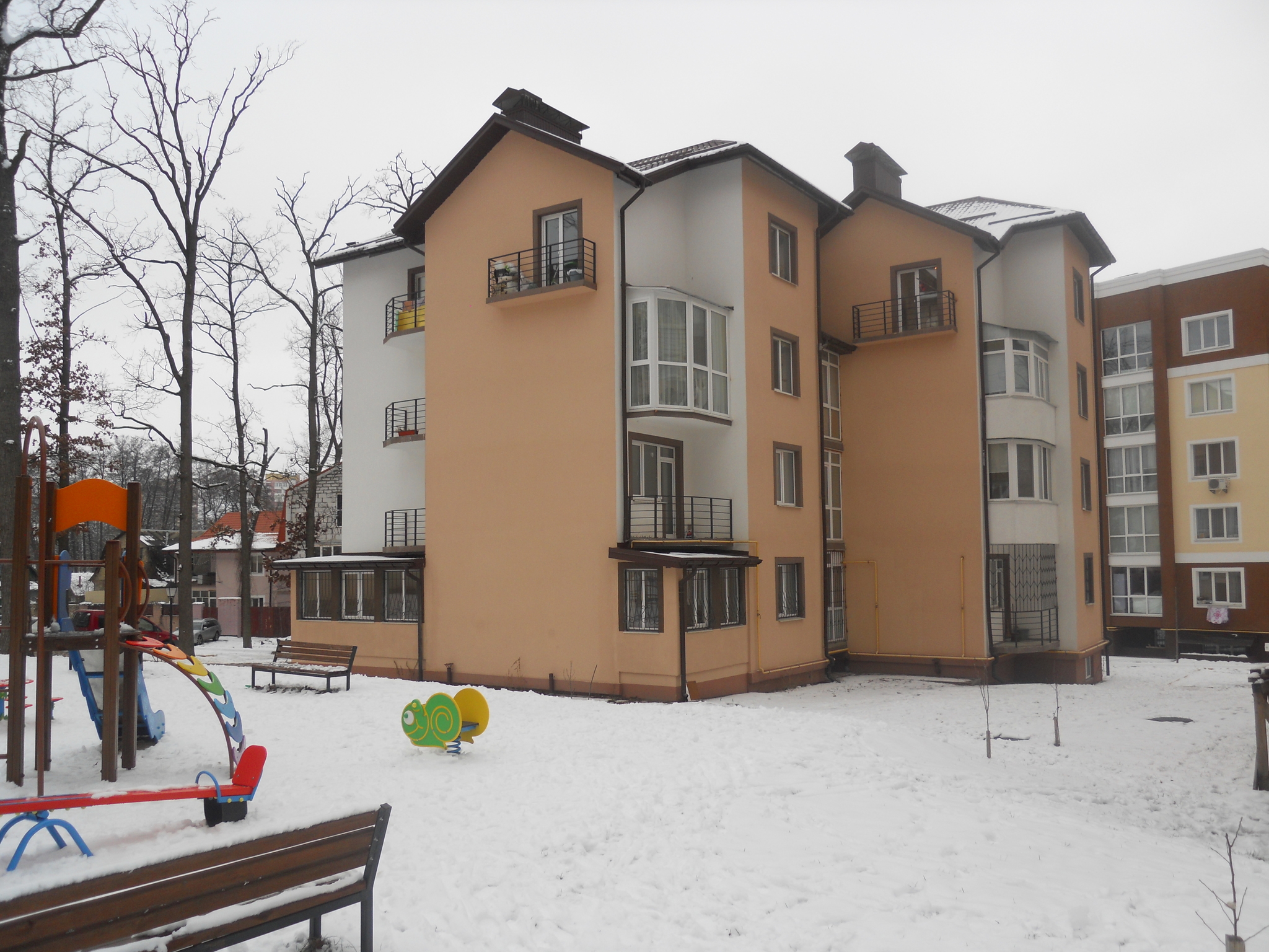 Киевская обл., Бучанский район, г. Ирпень, Толстого ул., 52А