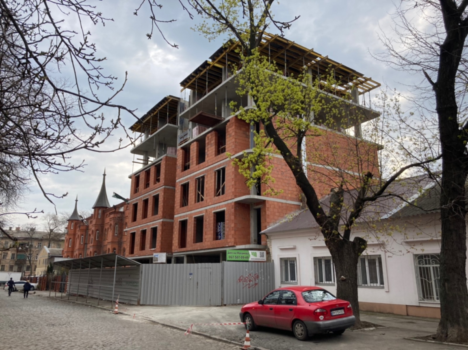 Ход строительства ЖК Дом на Маланова, апр, 2021 год