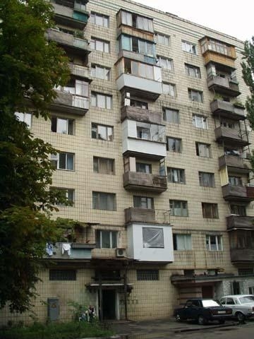Киев, Энтузиастов ул., 37