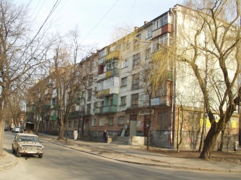 Киев, Эстонская ул., 7