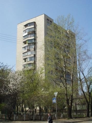 Київ, Юліуса Фучика вул., 13