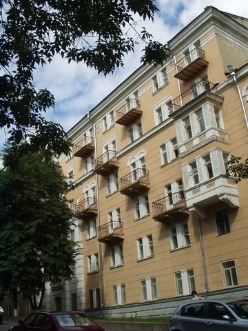 Киев, Тарасовская ул., 5