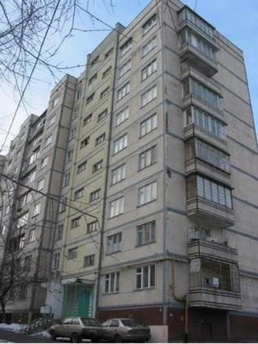 Киев, Татарская ул., 38