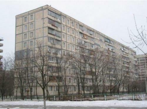 Київ, Пантелеймона Куліша вул., 3