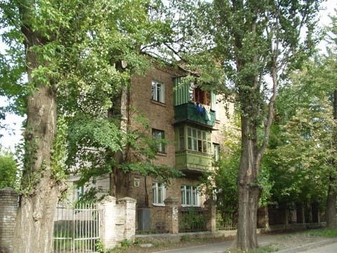 Киев, Серповая ул., 16