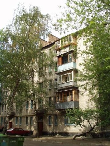 Киев, Симферопольская ул., 4