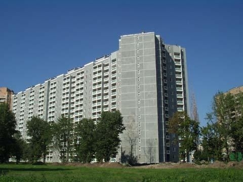 Київ, Сосницька вул., 19