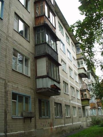 Київ, Стеценка вул., 8